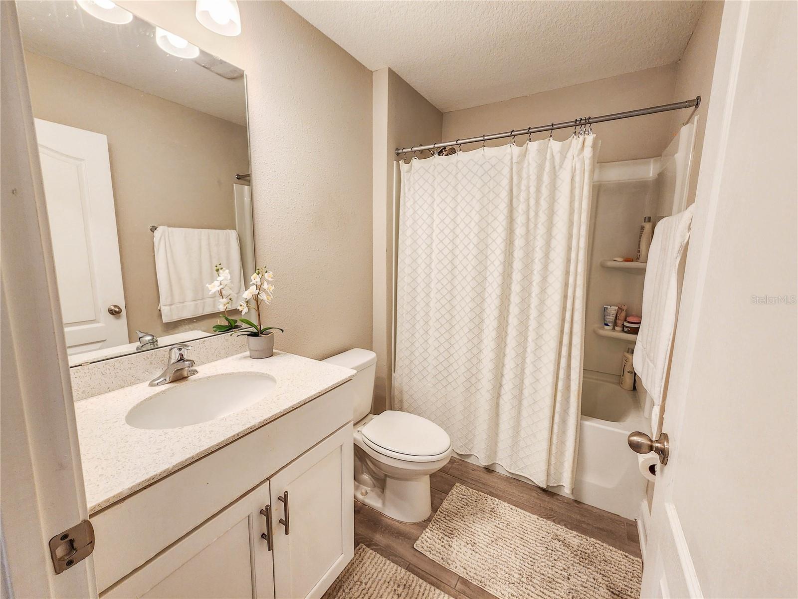 Image 10 of 58 For 617 Narvarez Avenue