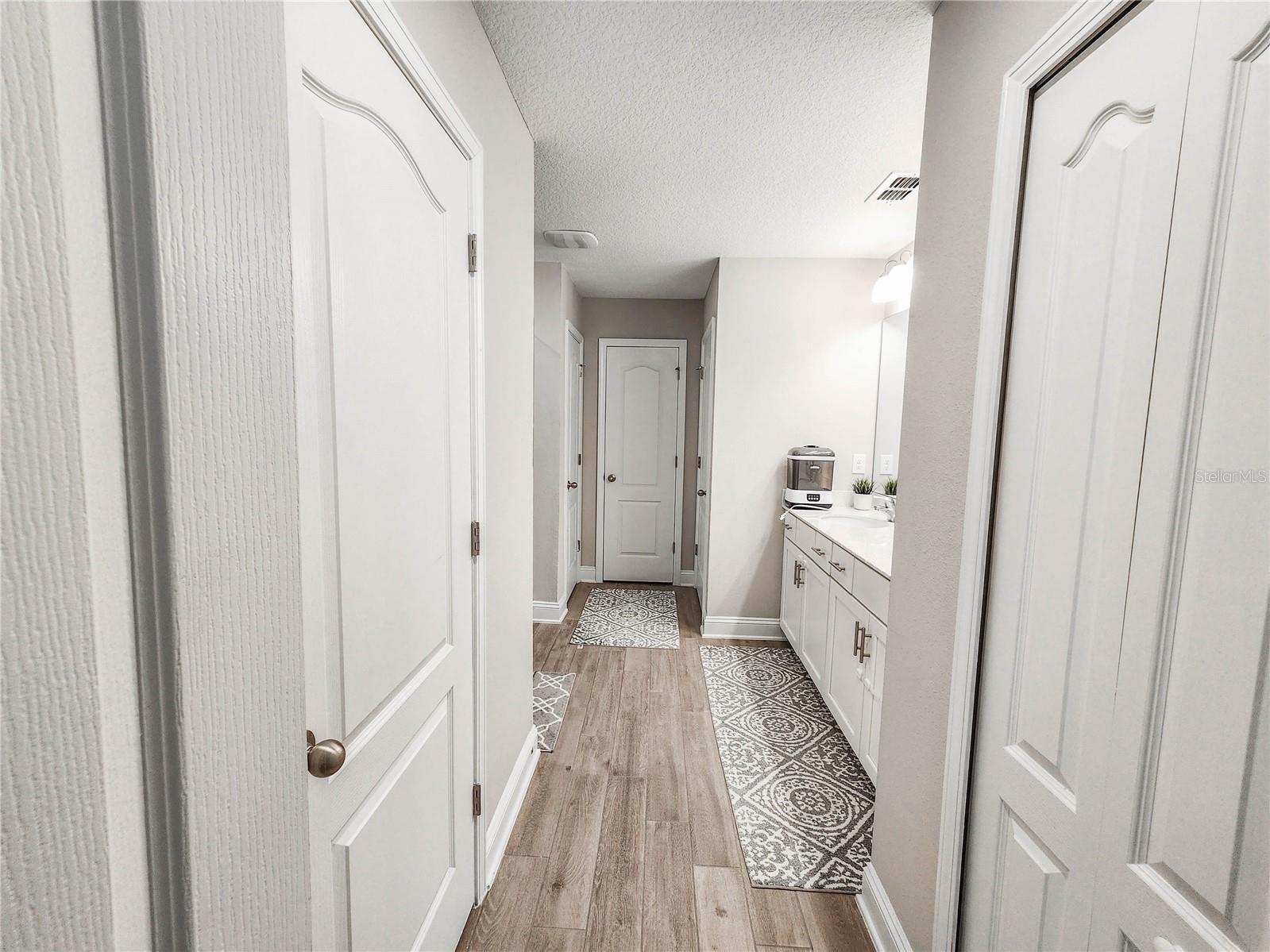 Image 41 of 58 For 617 Narvarez Avenue