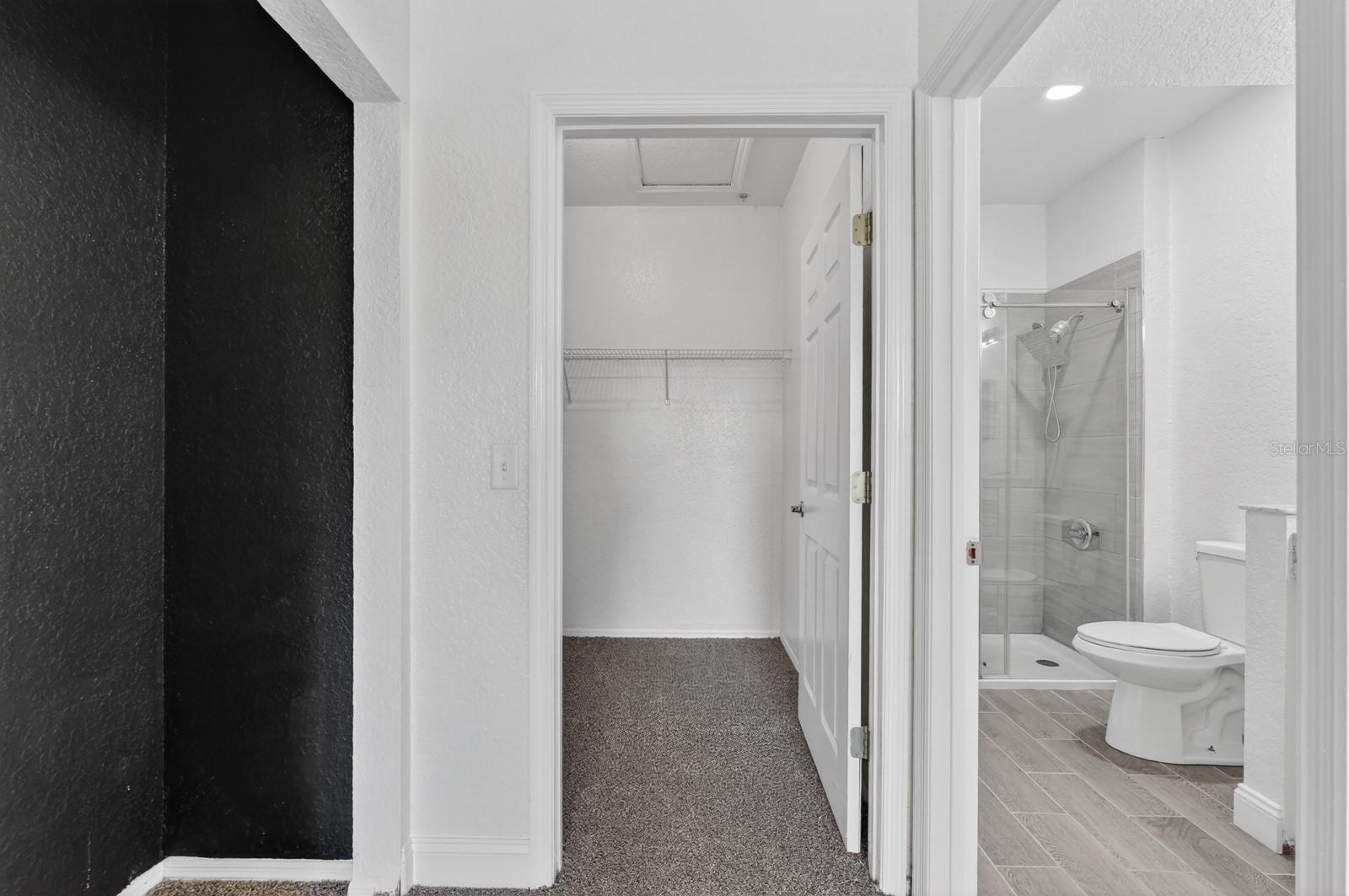 Image 15 of 48 For 832 Camargo Way 306