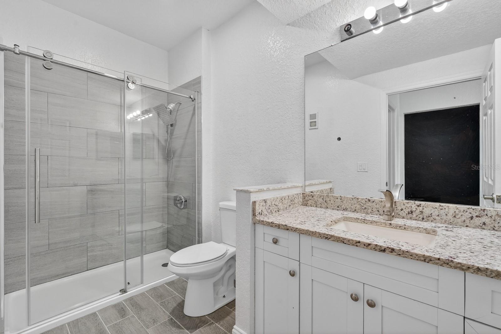 Image 16 of 48 For 832 Camargo Way 306