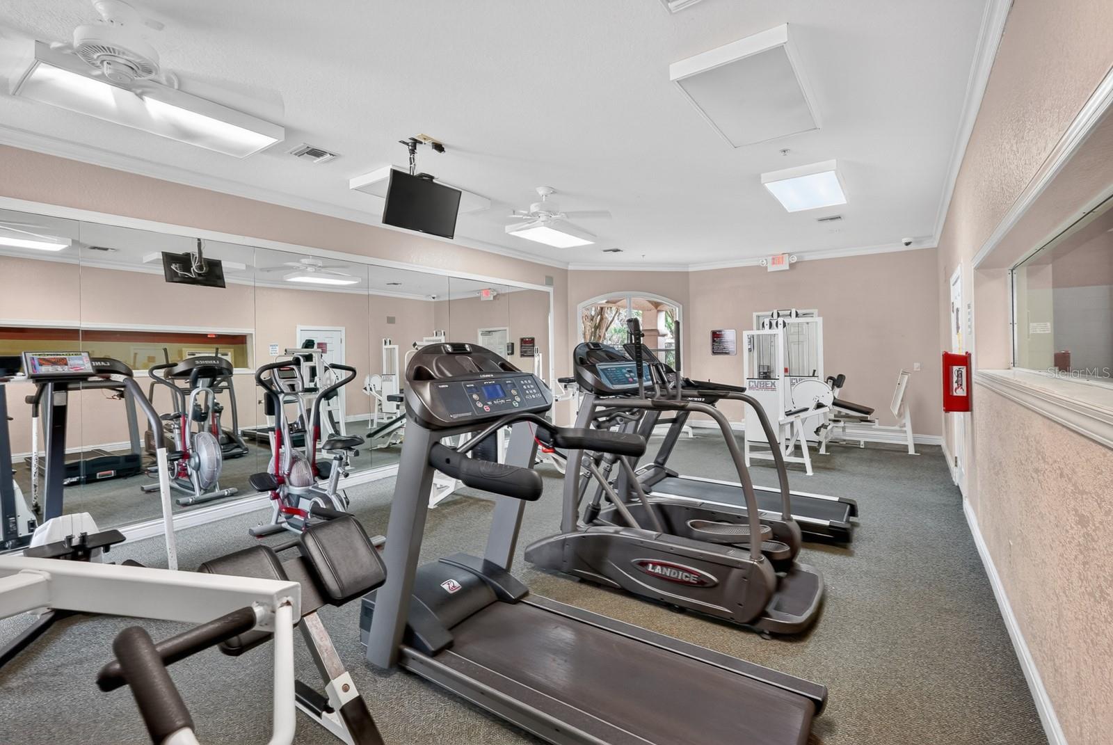 Image 25 of 48 For 832 Camargo Way 306