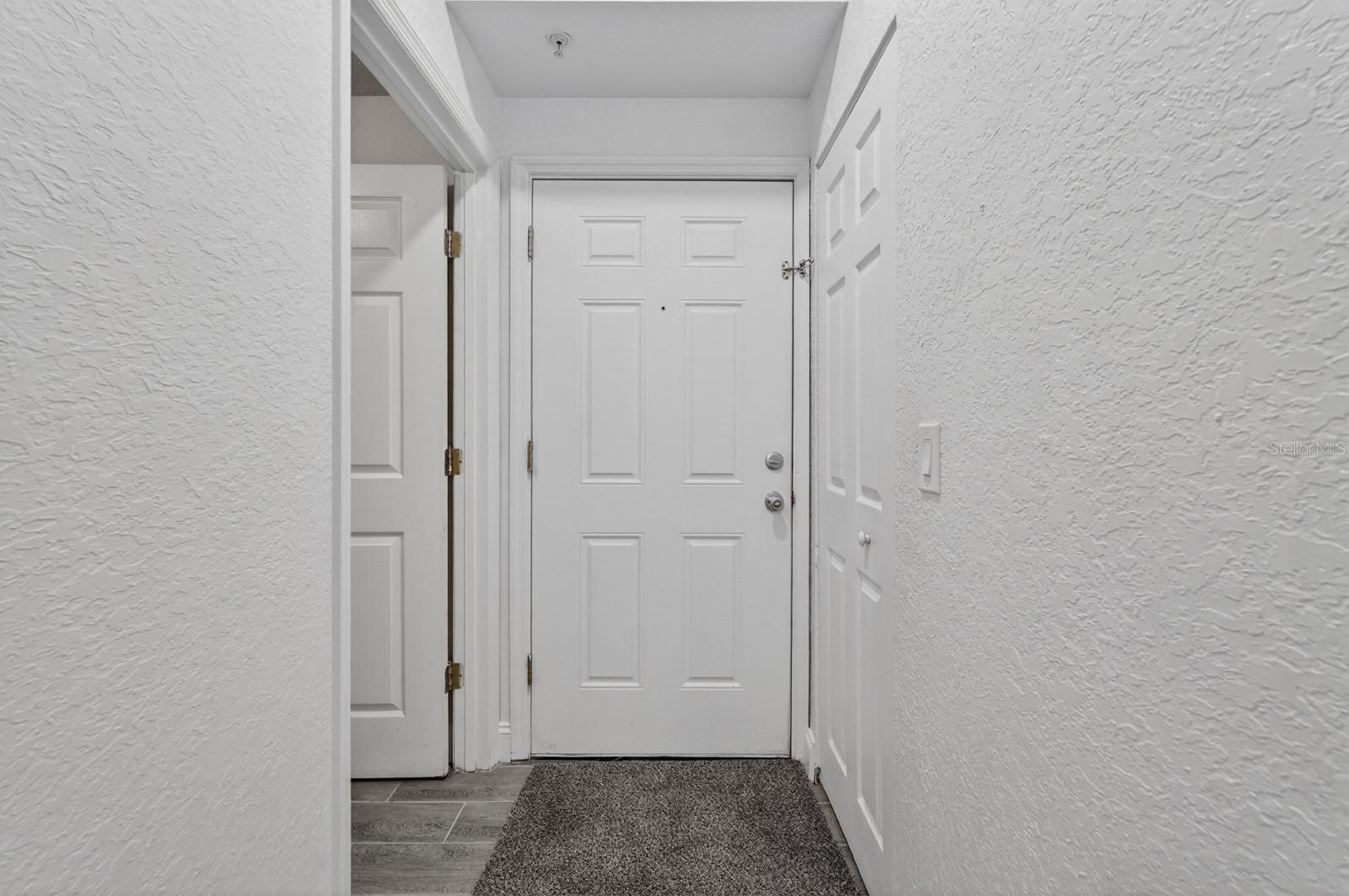 Image 3 of 48 For 832 Camargo Way 306