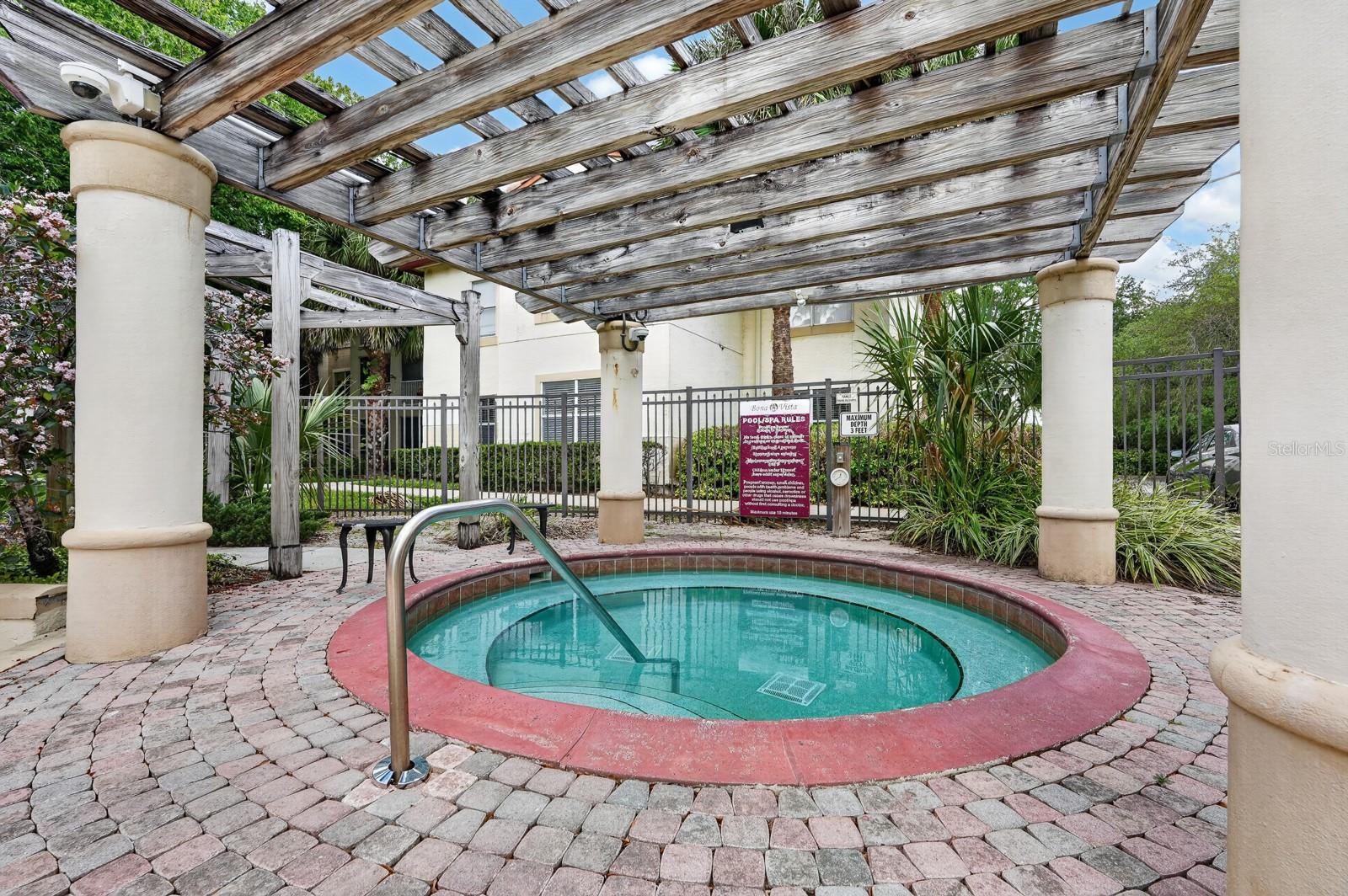 Image 32 of 48 For 832 Camargo Way 306