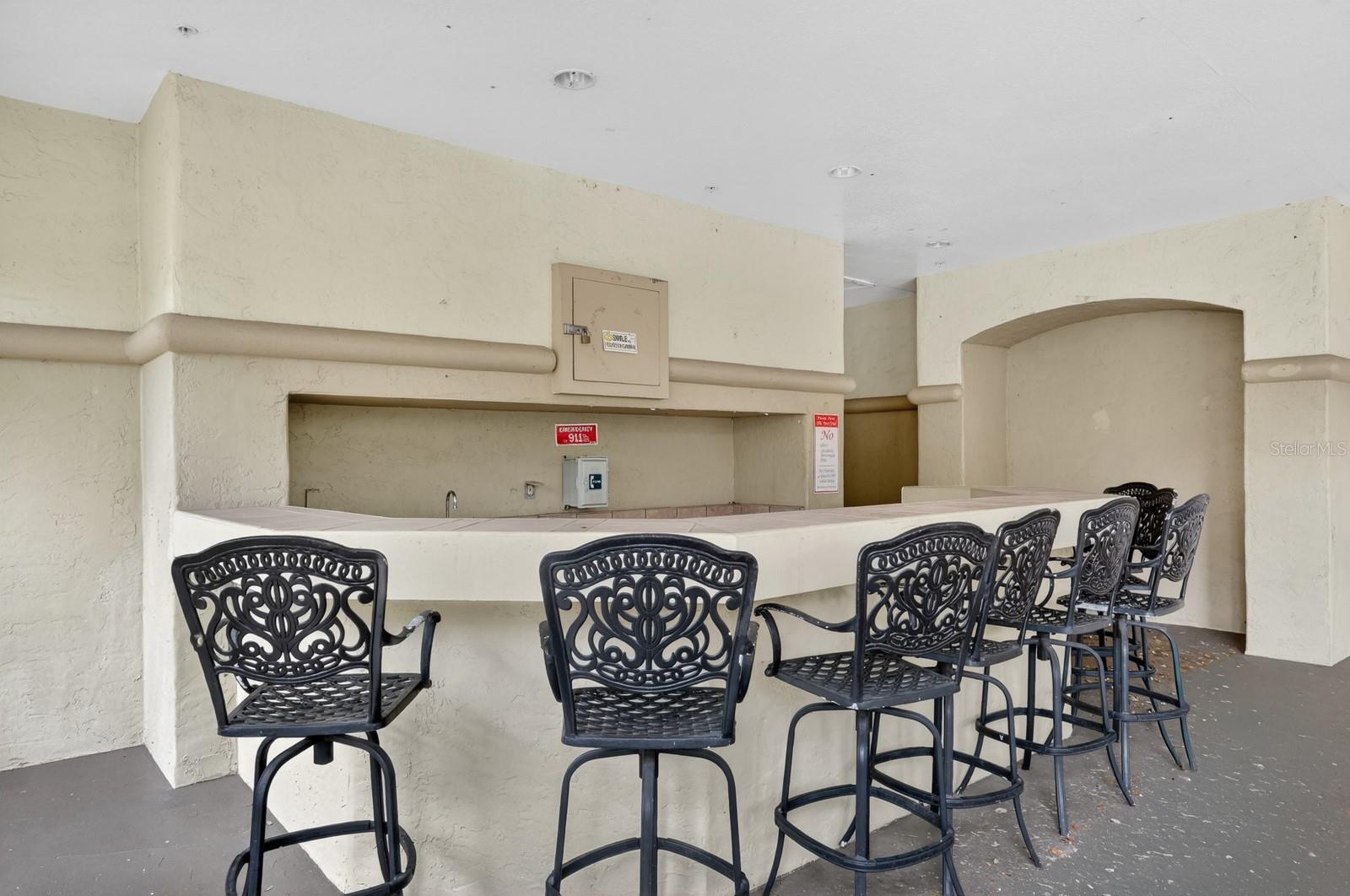 Image 33 of 48 For 832 Camargo Way 306