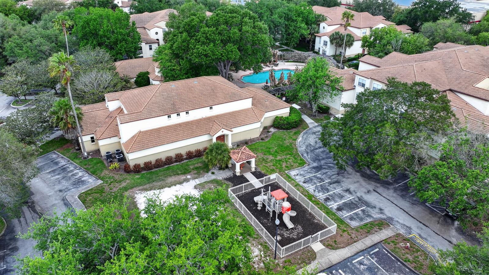 Image 34 of 48 For 832 Camargo Way 306