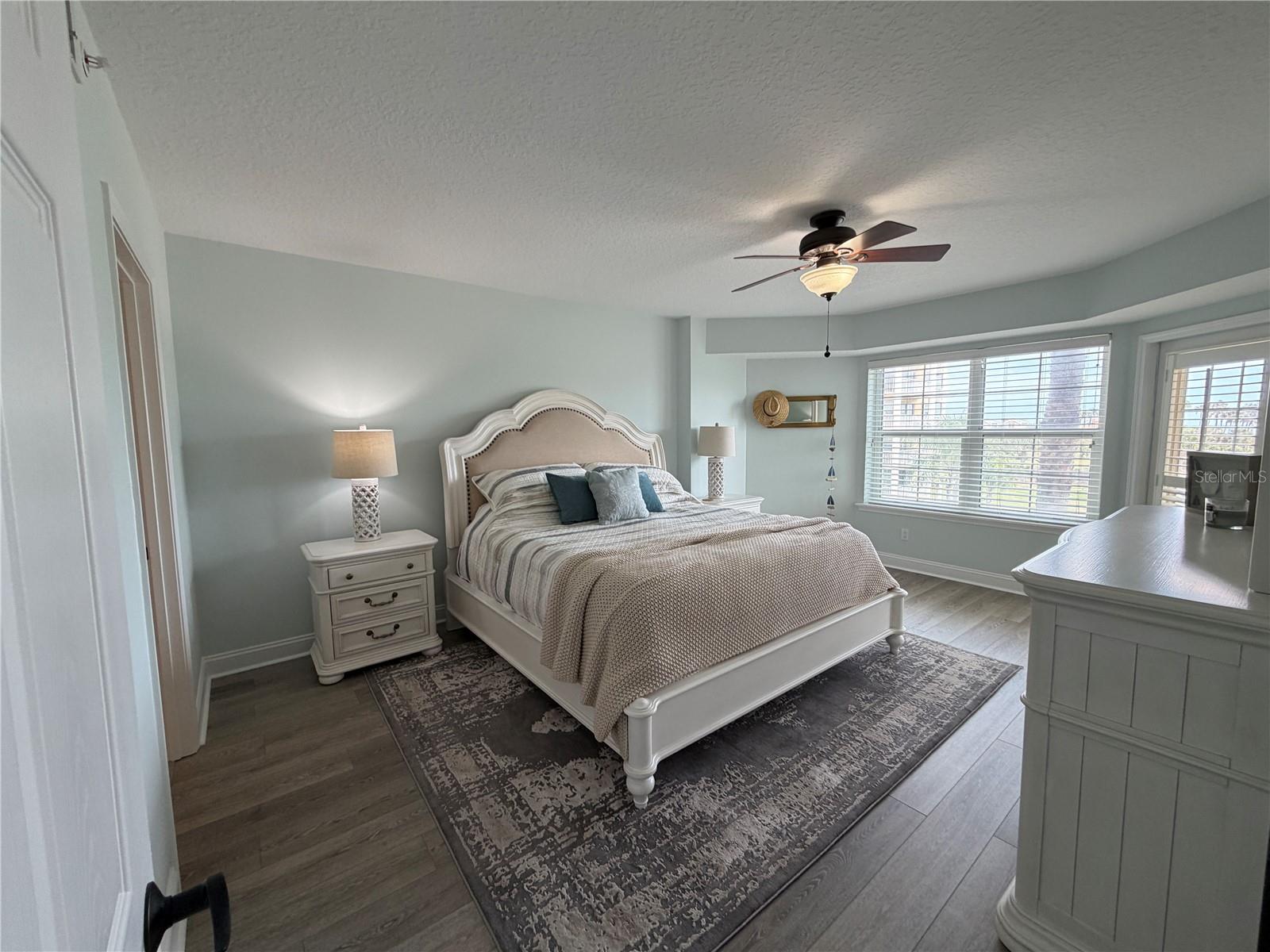 Image 21 of 64 For 4670 Links Village Drive B301