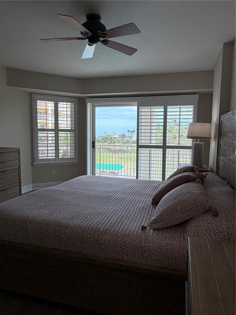 Image 29 of 64 For 4670 Links Village Drive B301