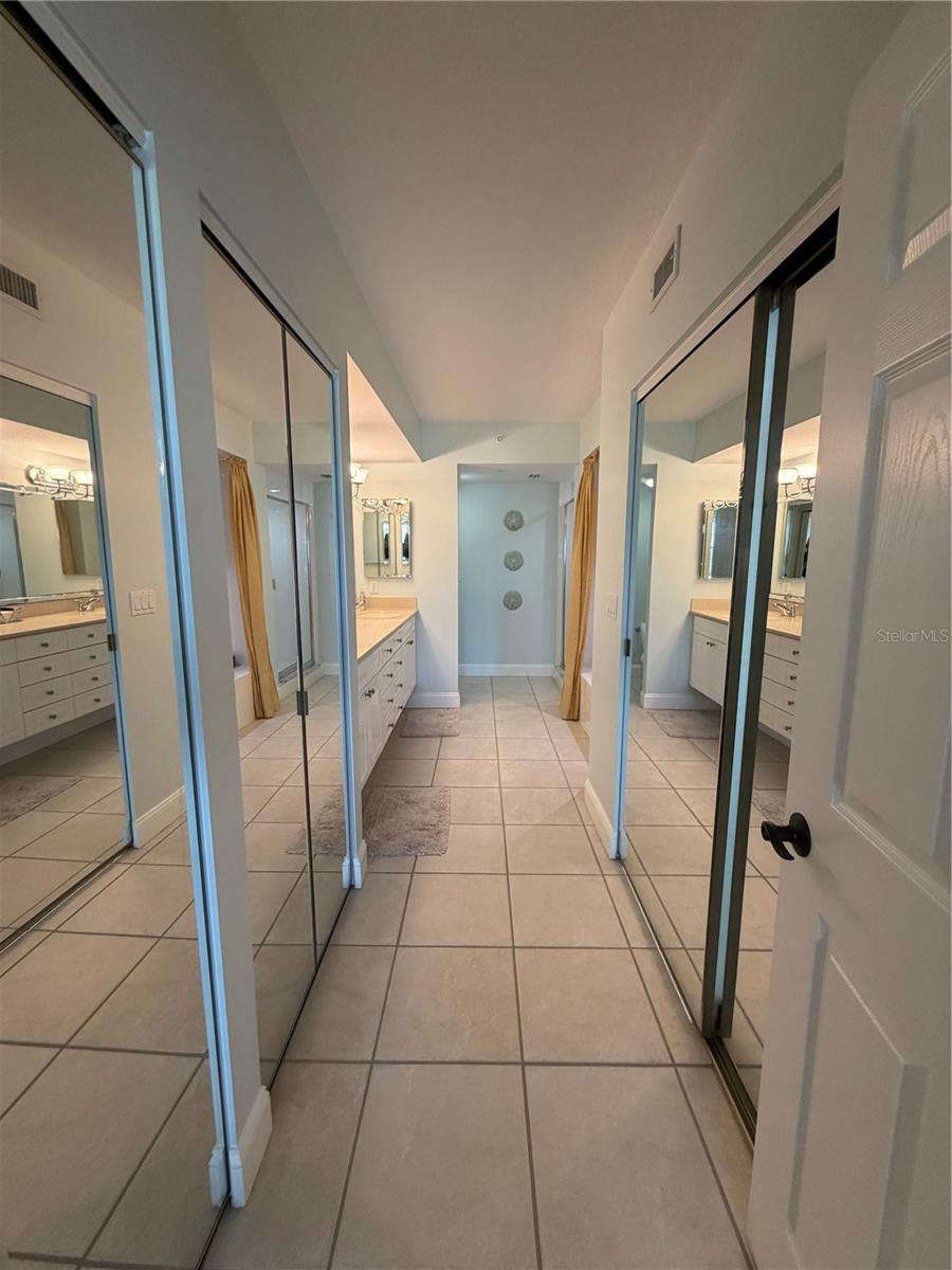 Image 31 of 64 For 4670 Links Village Drive B301