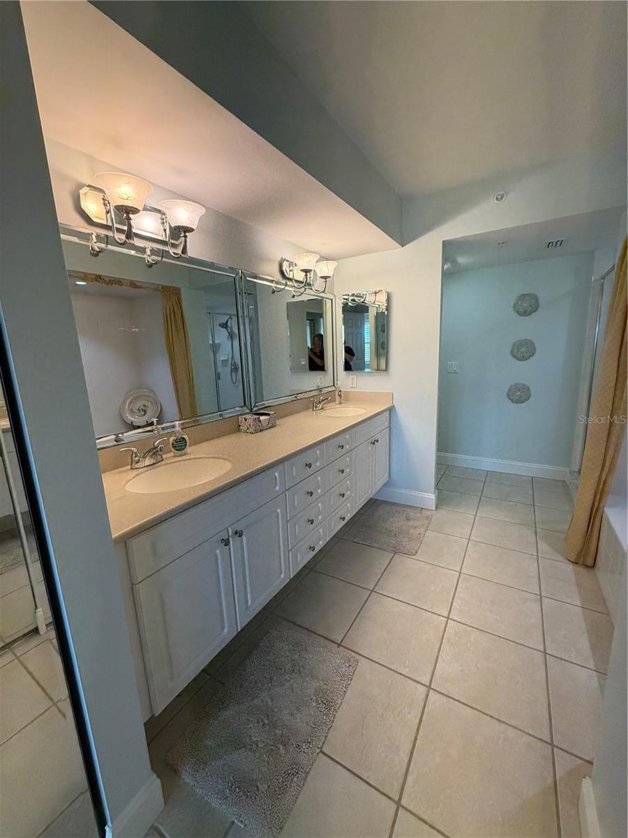 Image 32 of 64 For 4670 Links Village Drive B301