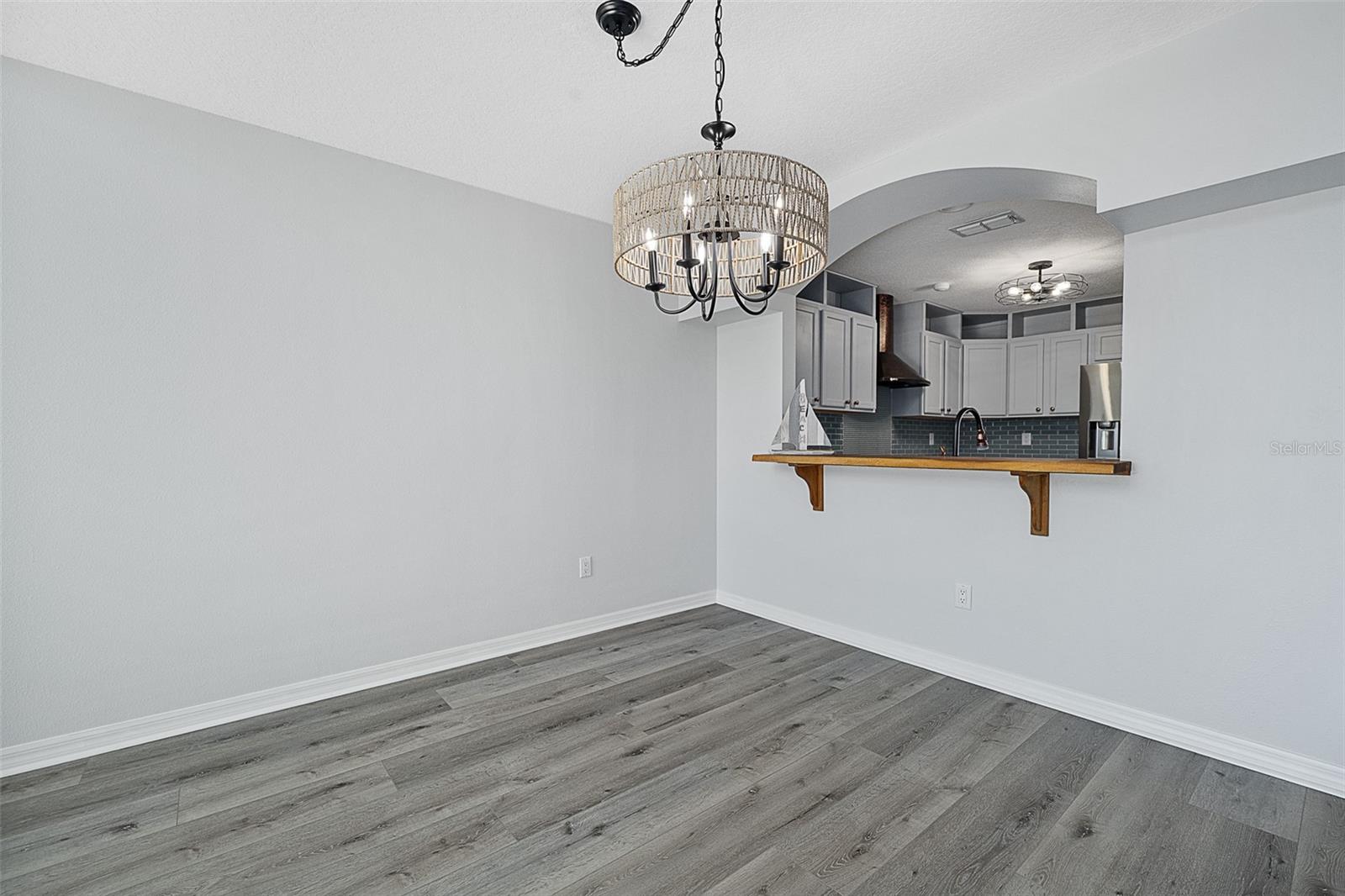 Image 10 of 70 For 5 Sunny Beach Drive