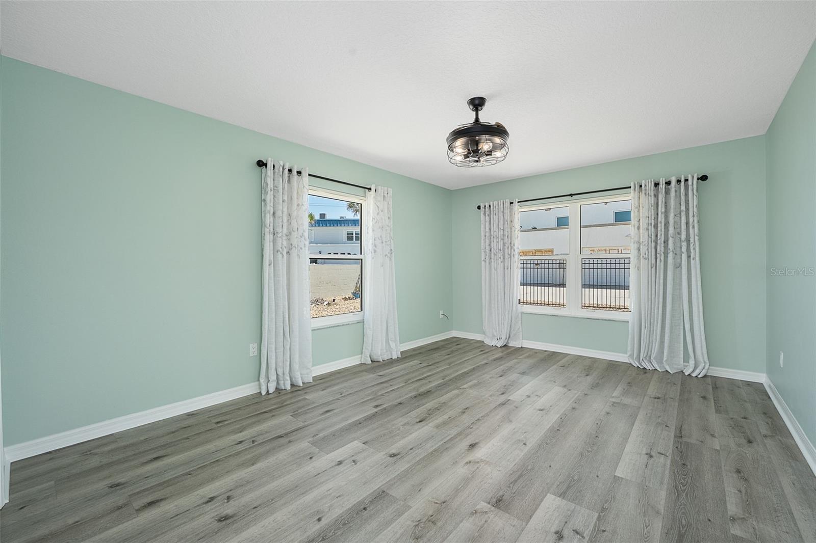 Image 16 of 70 For 5 Sunny Beach Drive