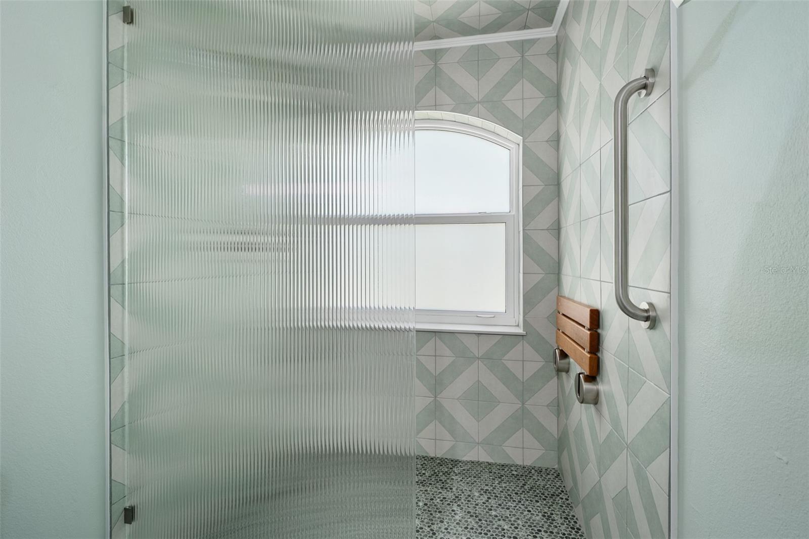 Image 21 of 70 For 5 Sunny Beach Drive