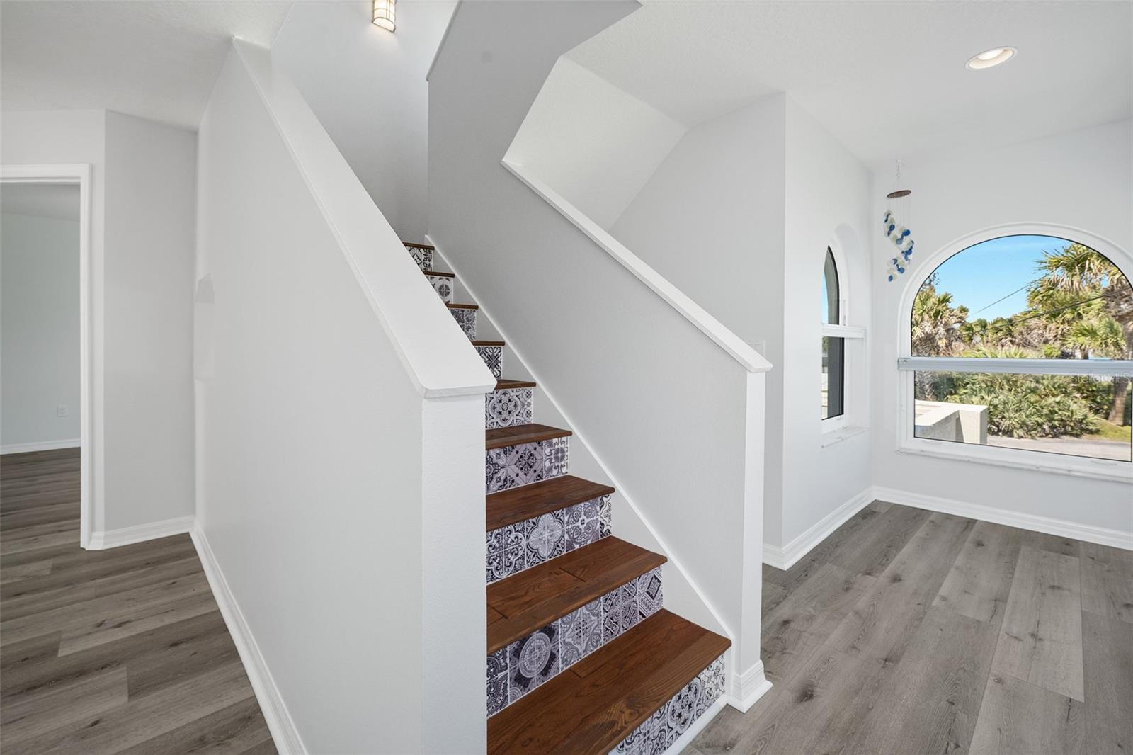 Image 36 of 70 For 5 Sunny Beach Drive