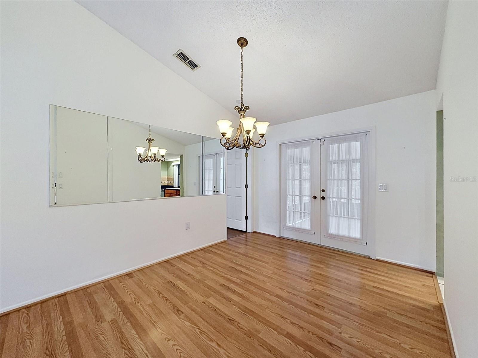 Image 16 of 81 For 8081 Pagoda Drive