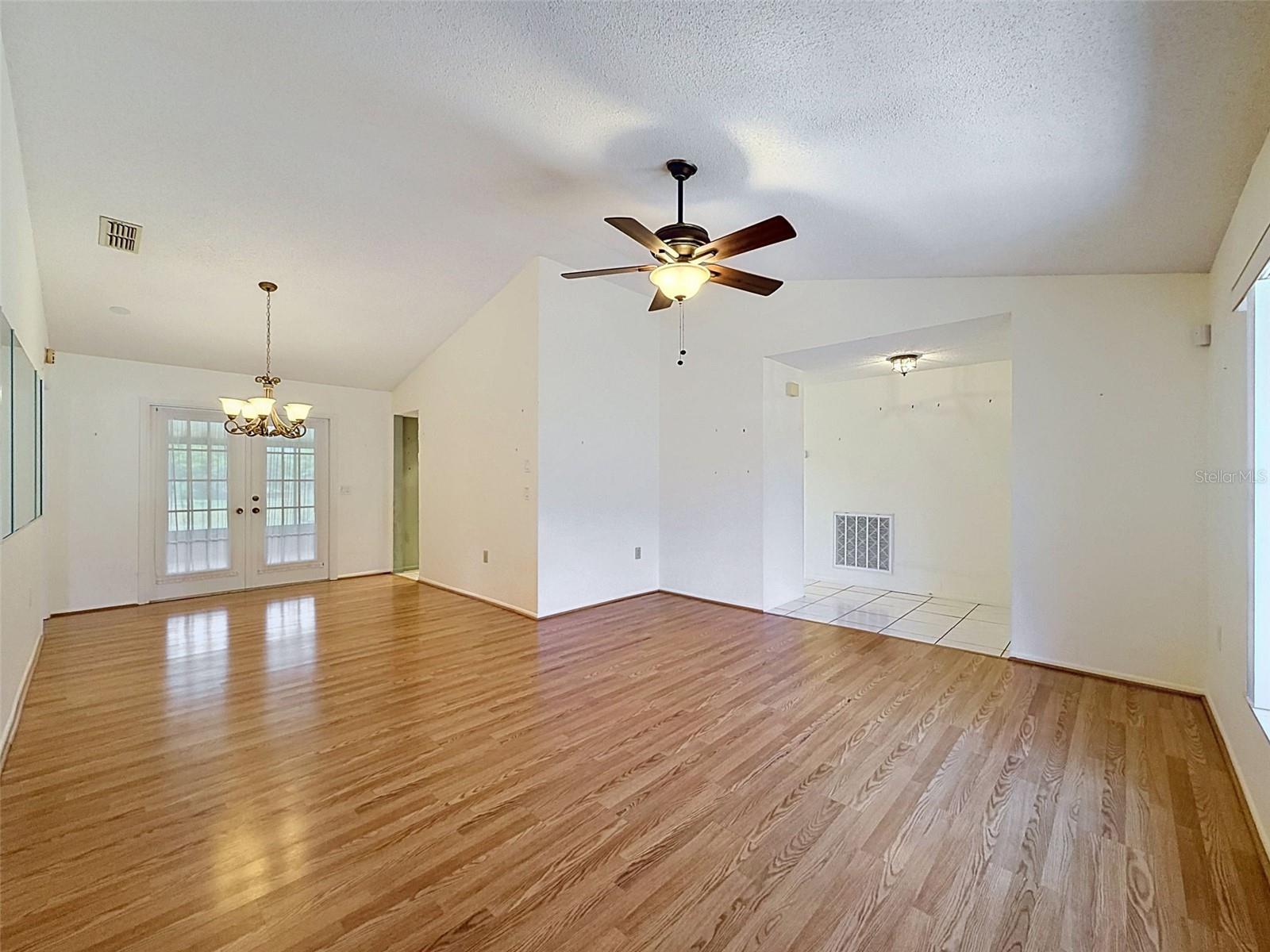 Image 18 of 81 For 8081 Pagoda Drive
