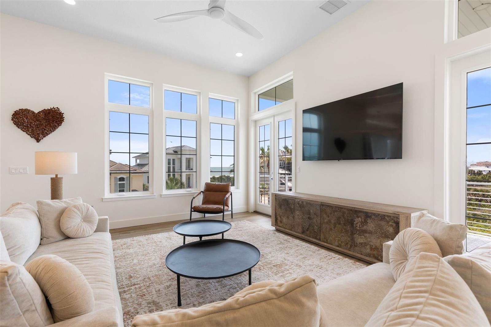 Image 19 of 86 For 546 Cinnamon Beach Lane