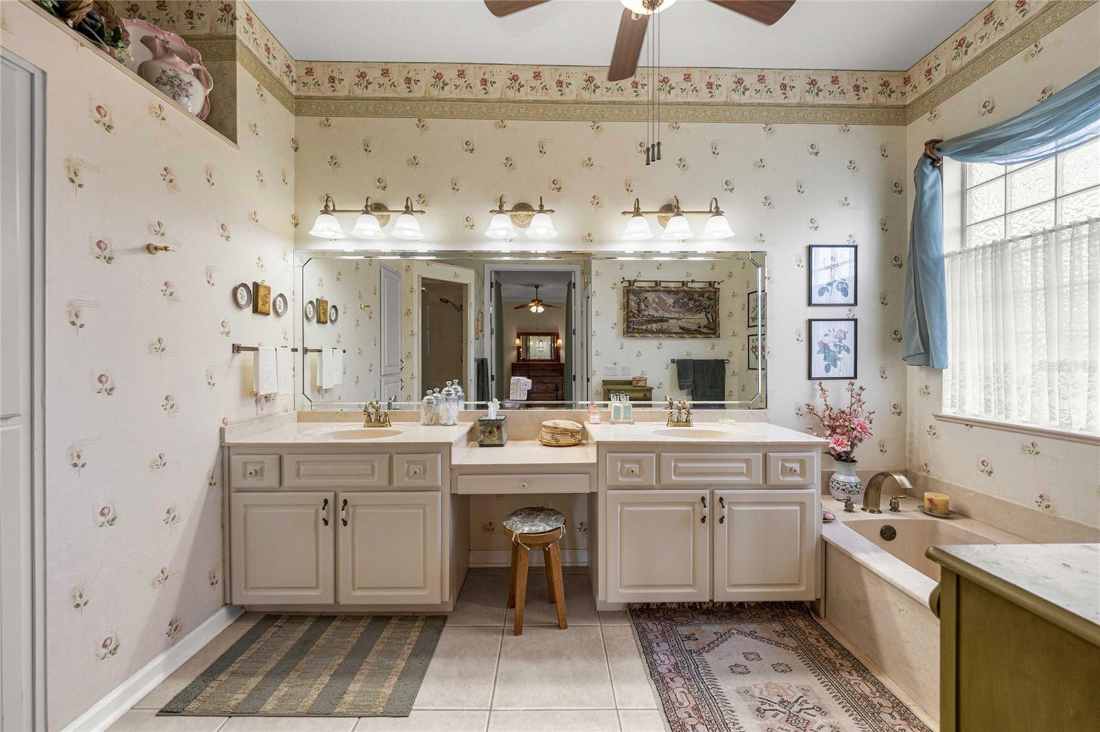 Image 12 of 43 For 1983 58th Court