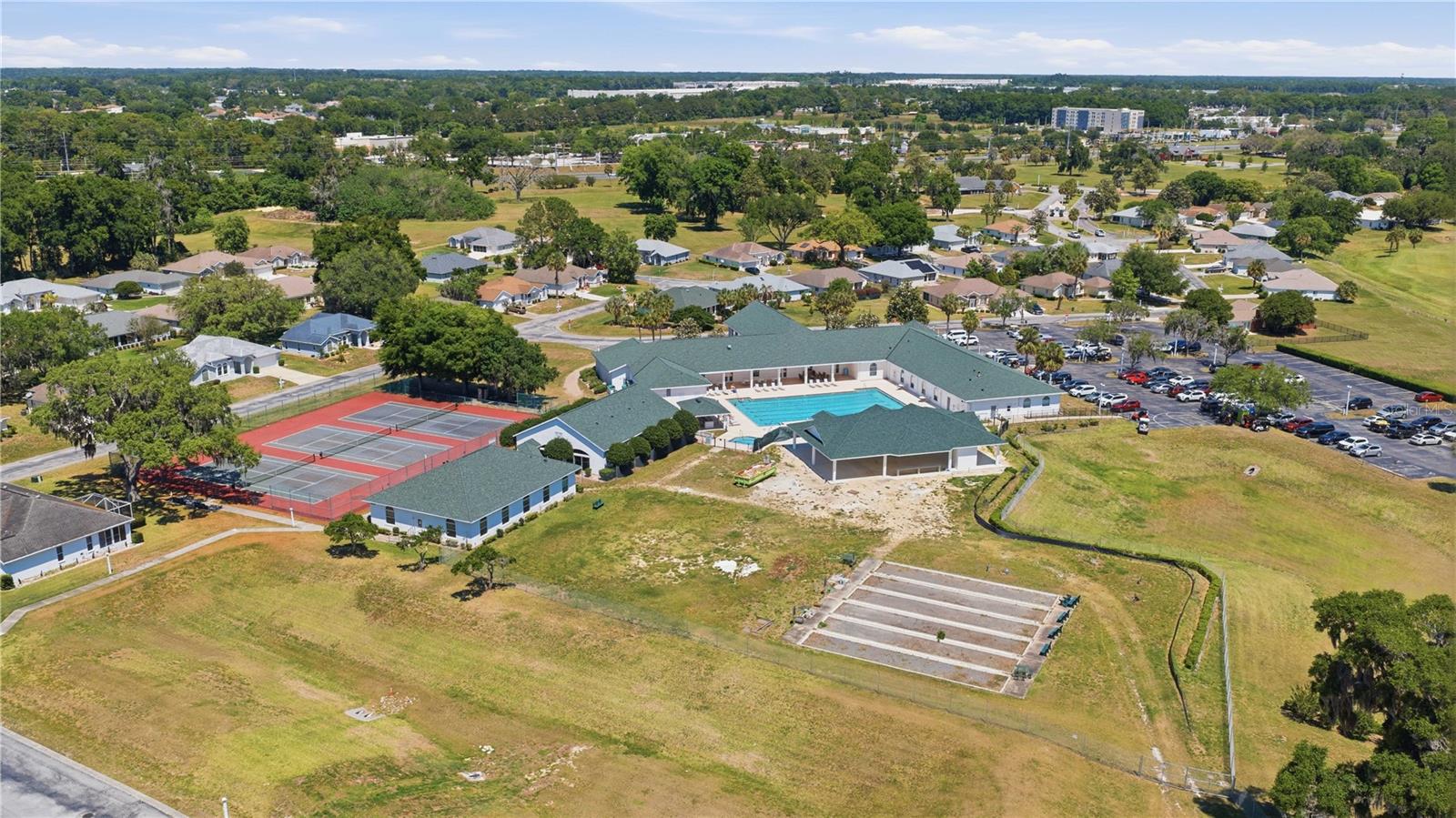 Image 39 of 43 For 1983 58th Court