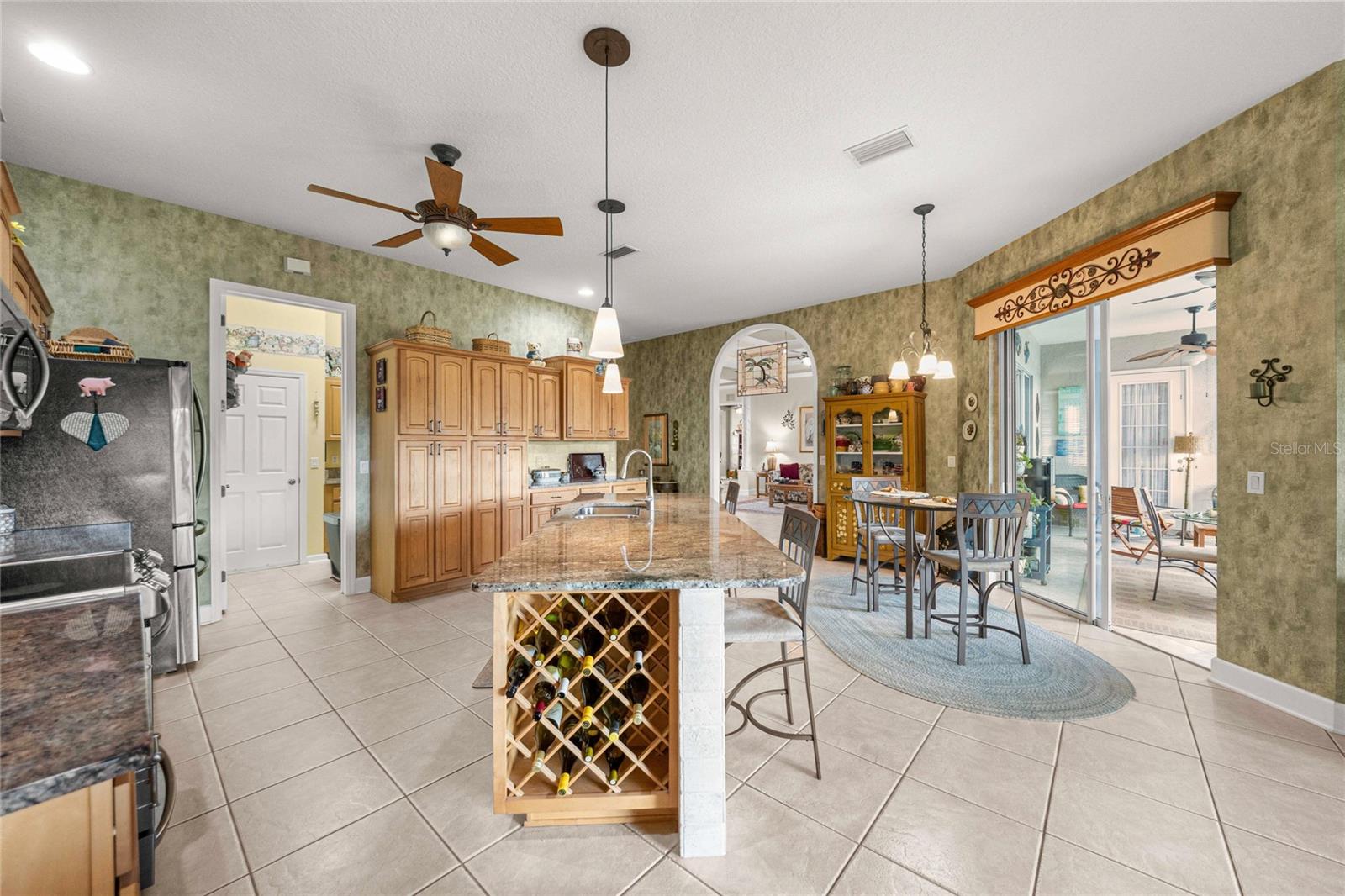 Image 7 of 43 For 1983 58th Court