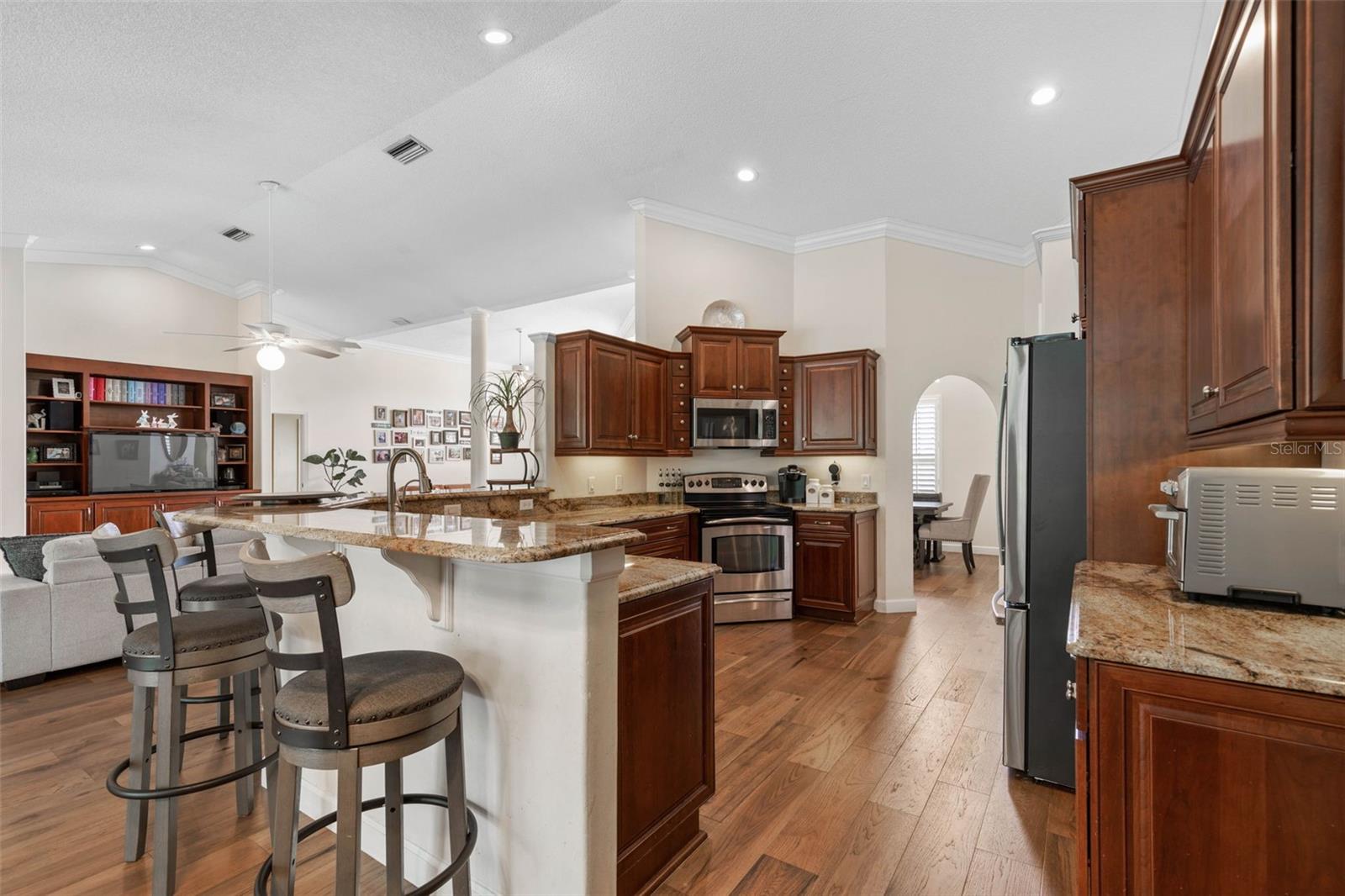 Image 15 of 75 For 30 Erickson Place