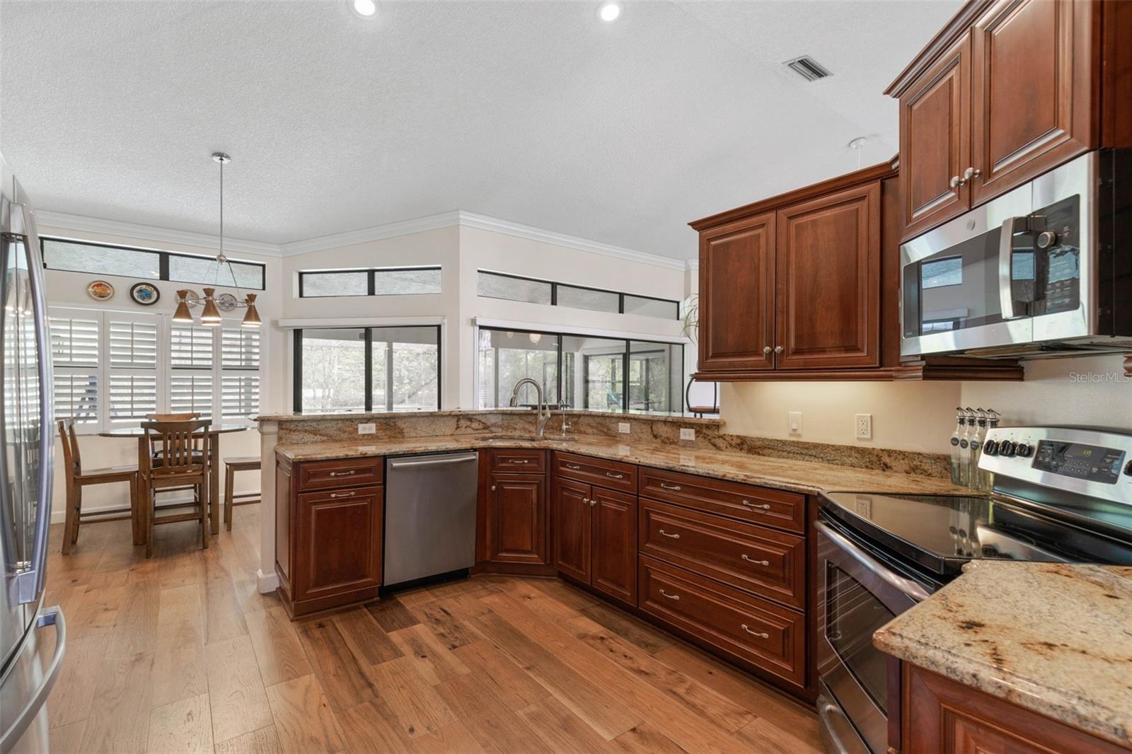 Image 18 of 75 For 30 Erickson Place