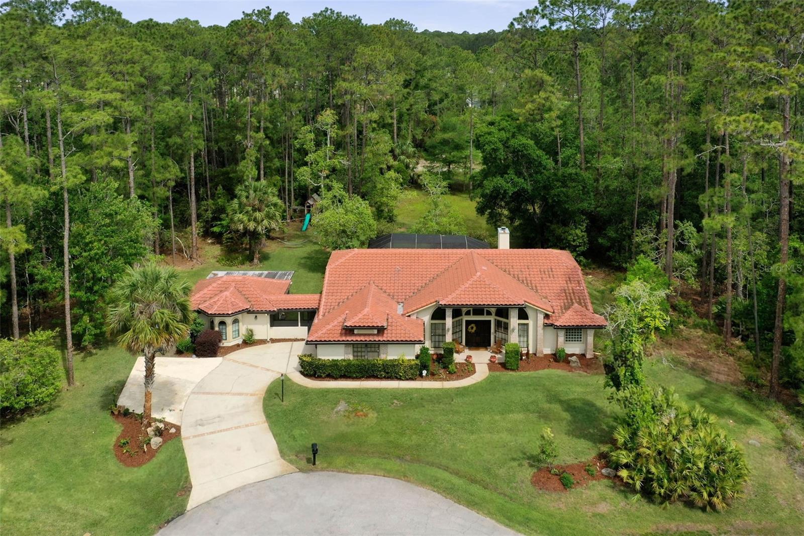 Image 46 of 75 For 30 Erickson Place