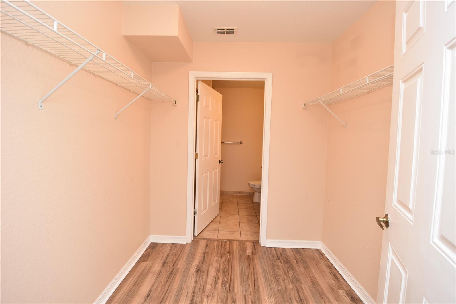 Image 24 of 52 For 4600 Moody Boulevard 3m