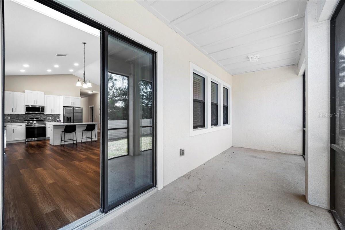 Image 16 of 21 For 11 Green Circle