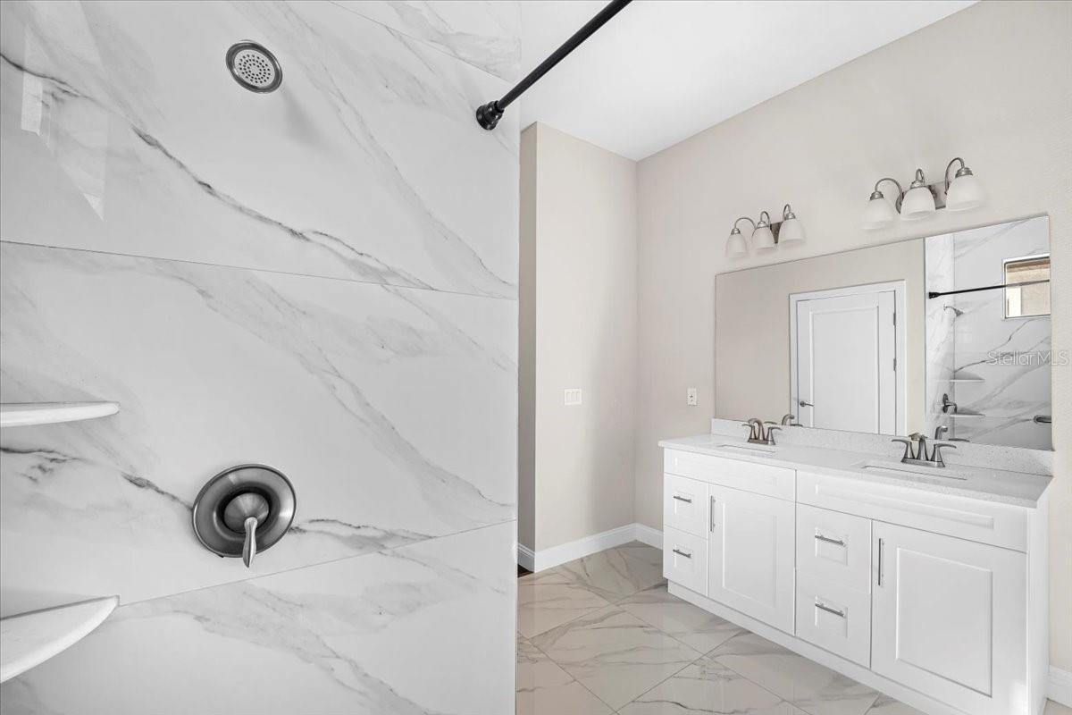 Image 9 of 21 For 11 Green Circle