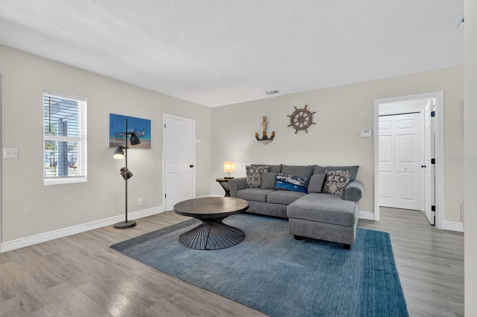 Image 7 of 39 For 1030 Alice Drive