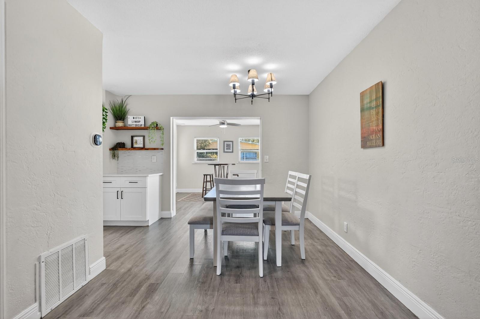 Image 8 of 39 For 1030 Alice Drive