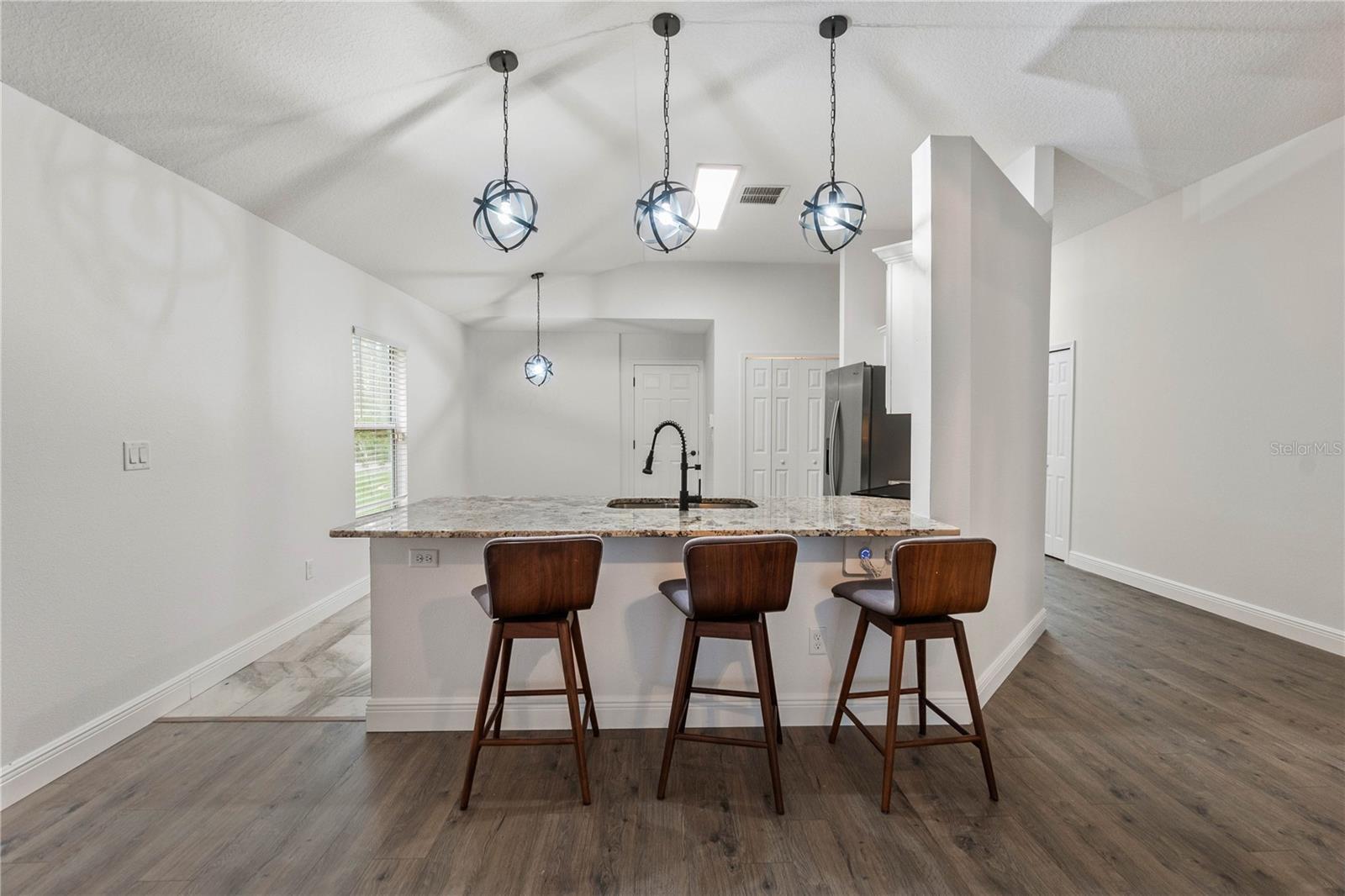 Image 12 of 37 For 137 Wellwood Lane