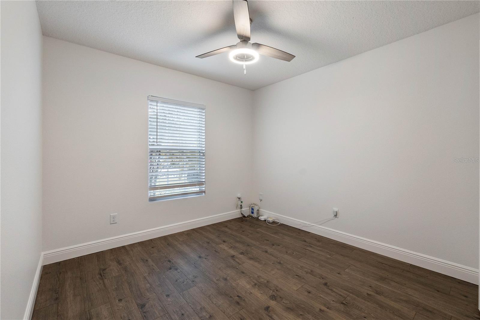 Image 27 of 37 For 137 Wellwood Lane