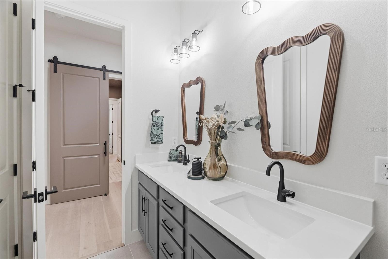 Image 35 of 45 For 461 Tymber Creek Road