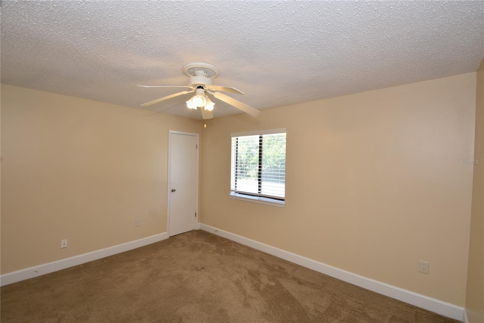 Image 22 of 37 For 15 Florida Park Drive 6