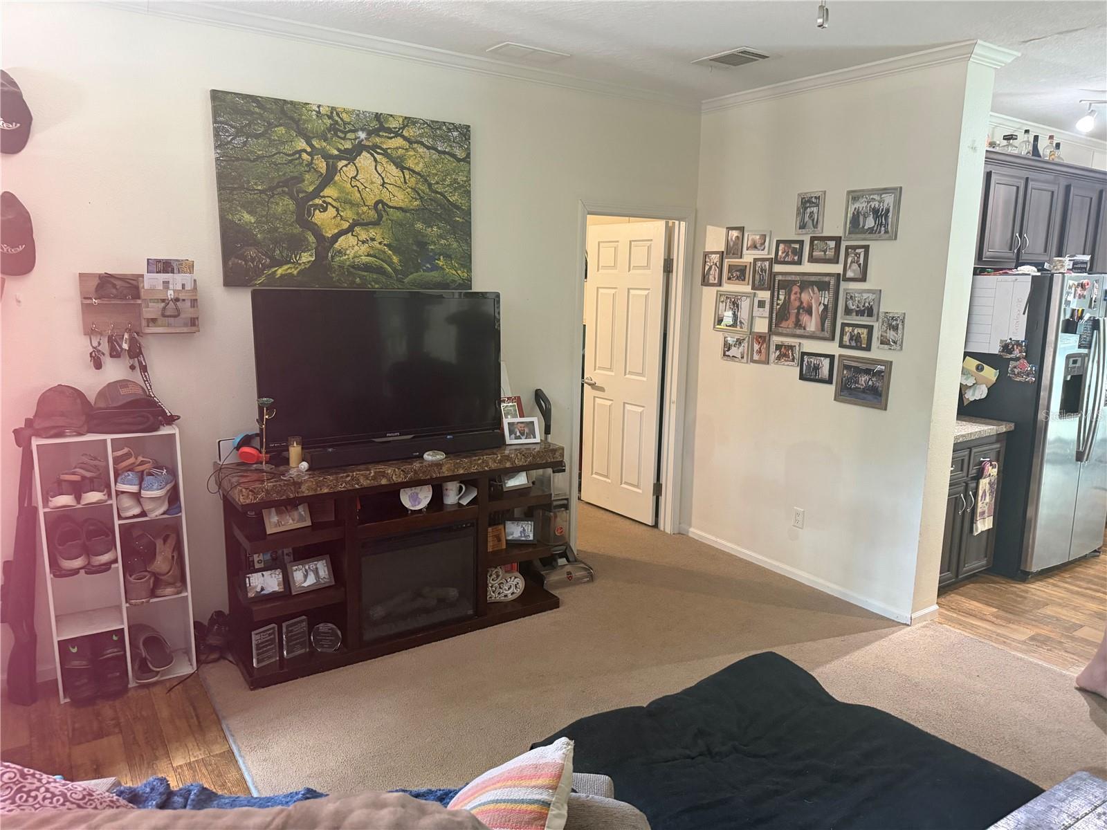 Image 3 of 14 For 2930 Palmetto Street