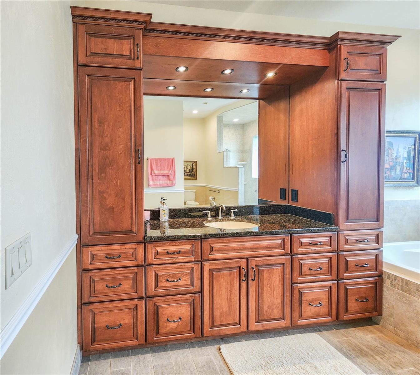 Image 20 of 41 For 1 Bay Pointe Drive