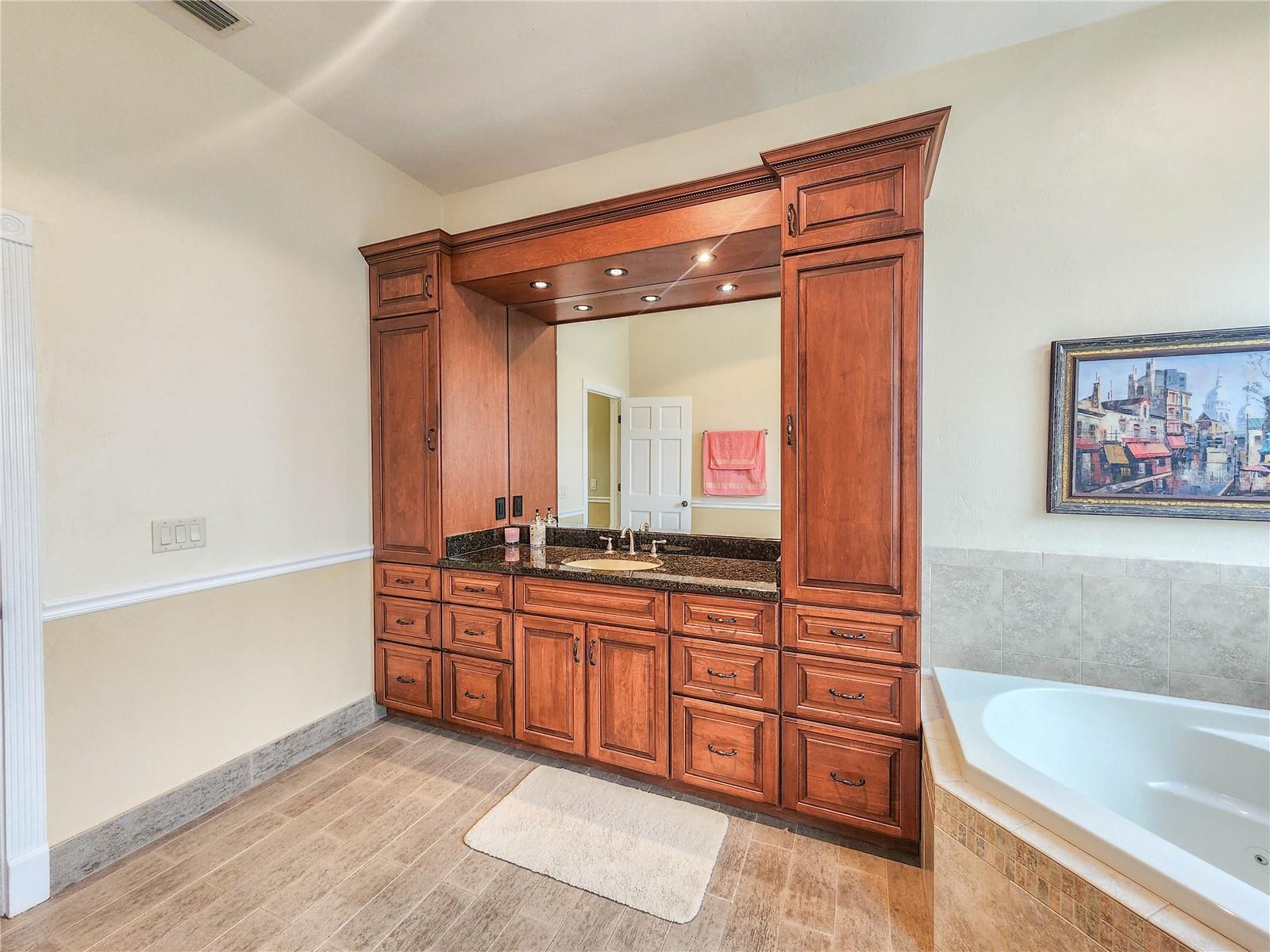 Image 21 of 41 For 1 Bay Pointe Drive