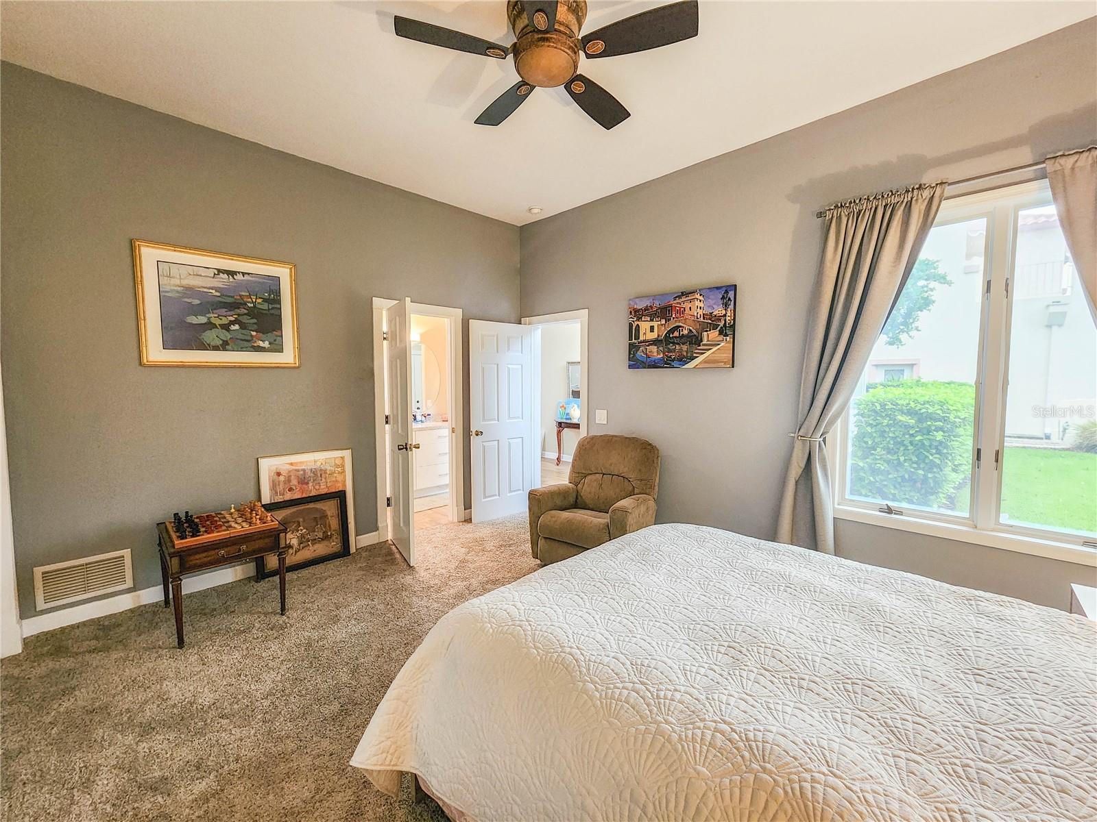 Image 25 of 41 For 1 Bay Pointe Drive