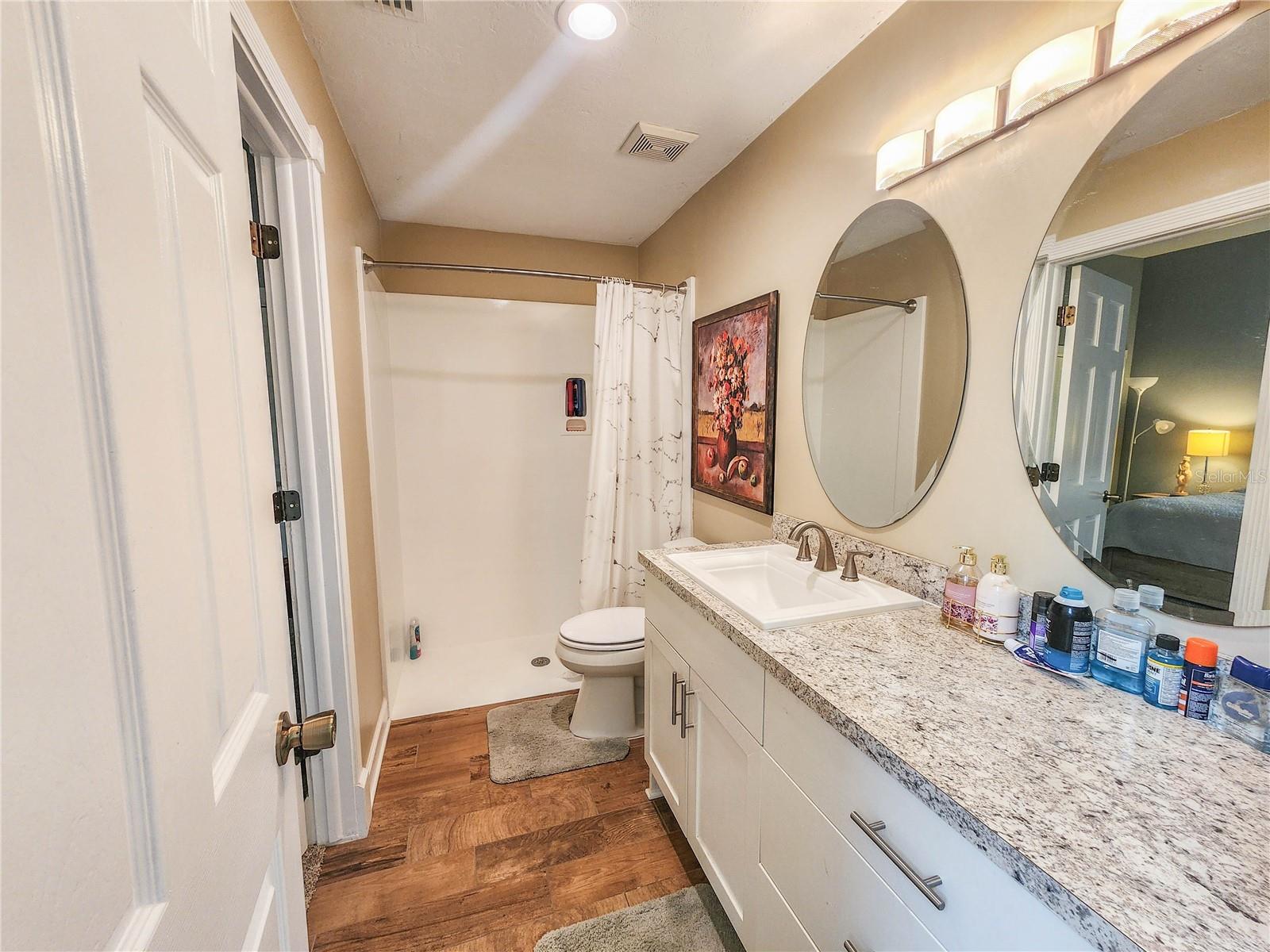 Image 27 of 41 For 1 Bay Pointe Drive