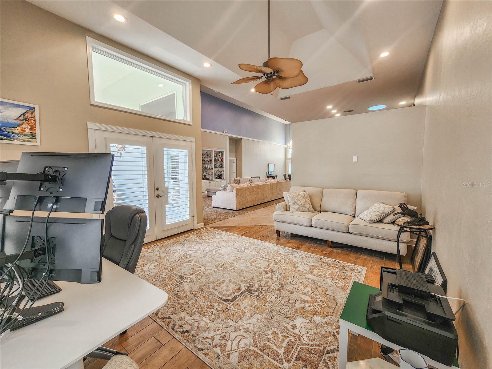 Image 29 of 41 For 1 Bay Pointe Drive