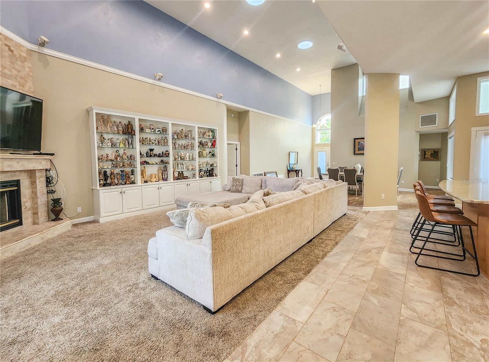 Image 7 of 41 For 1 Bay Pointe Drive