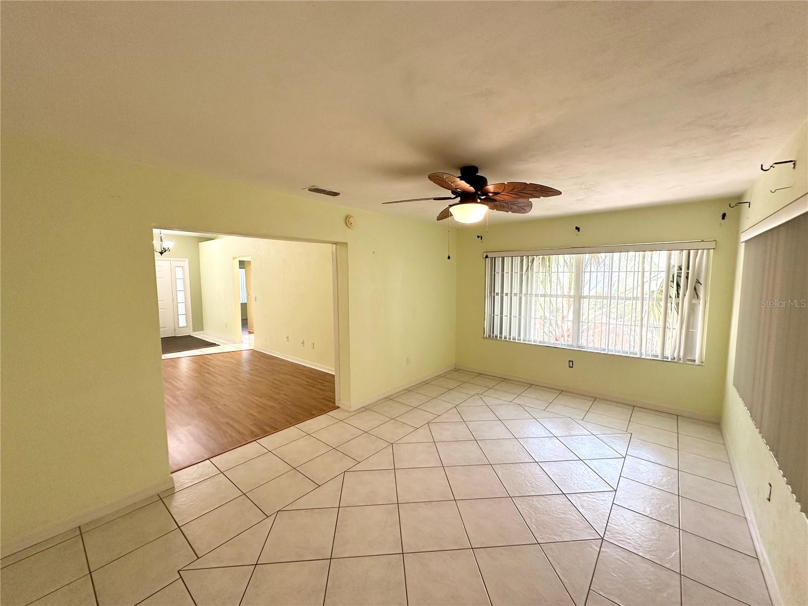 Image 22 of 45 For 26 Woodbury Drive