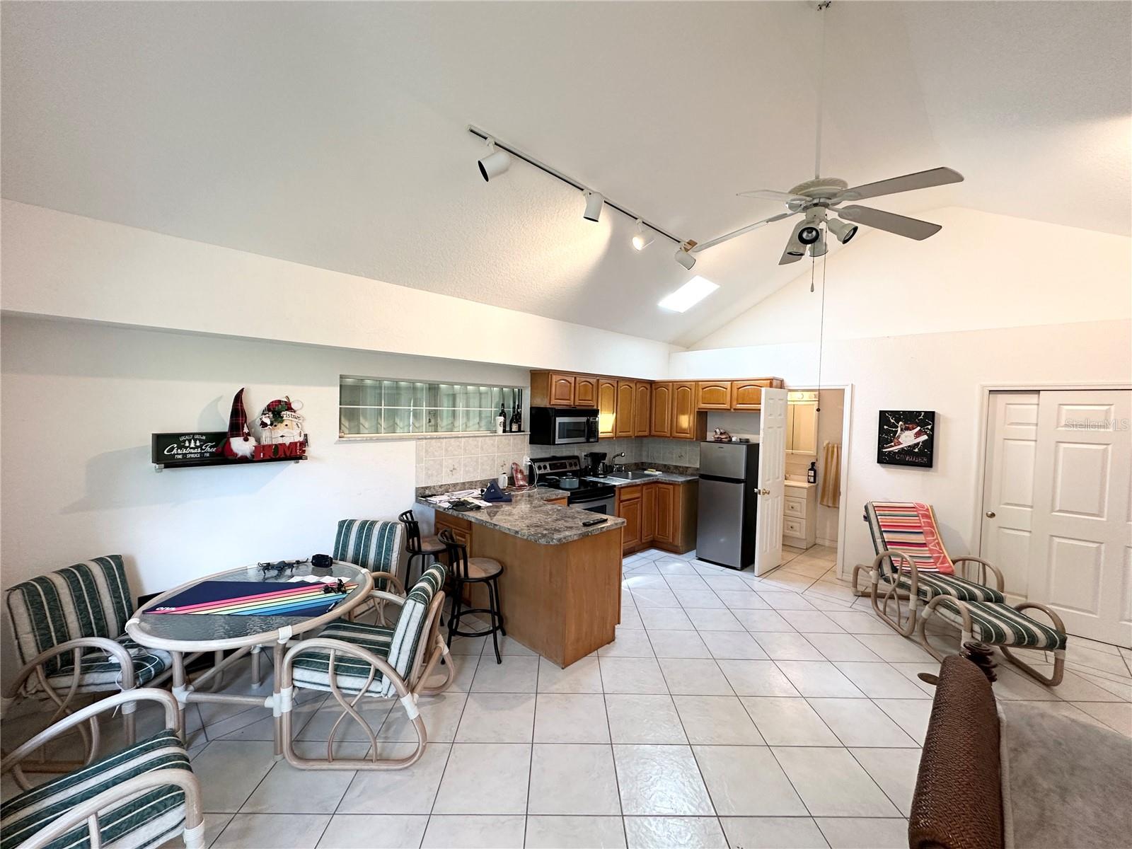 Image 43 of 45 For 26 Woodbury Drive