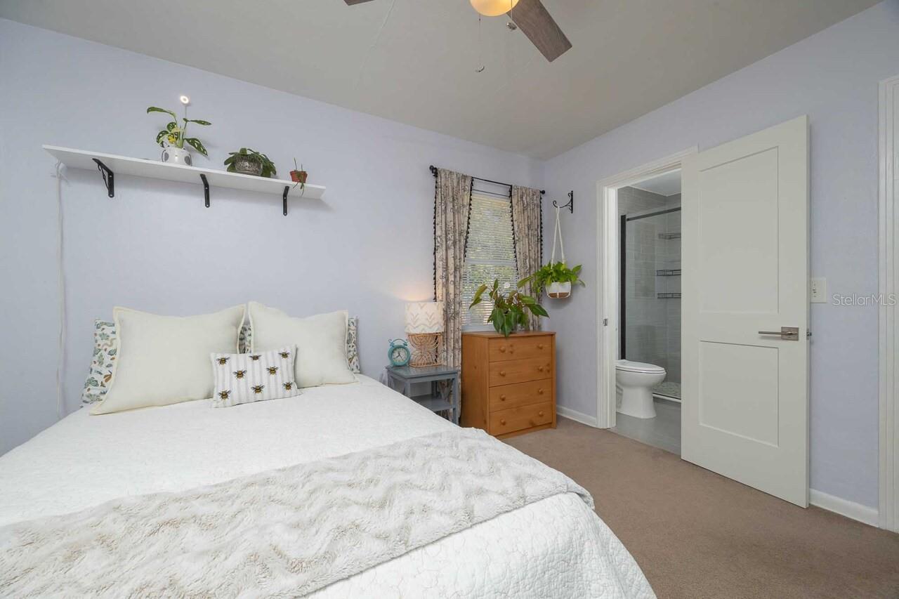 Image 13 of 33 For 2964 Alonso Road