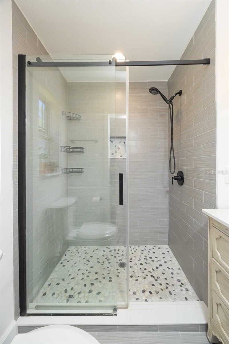 Image 16 of 33 For 2964 Alonso Road