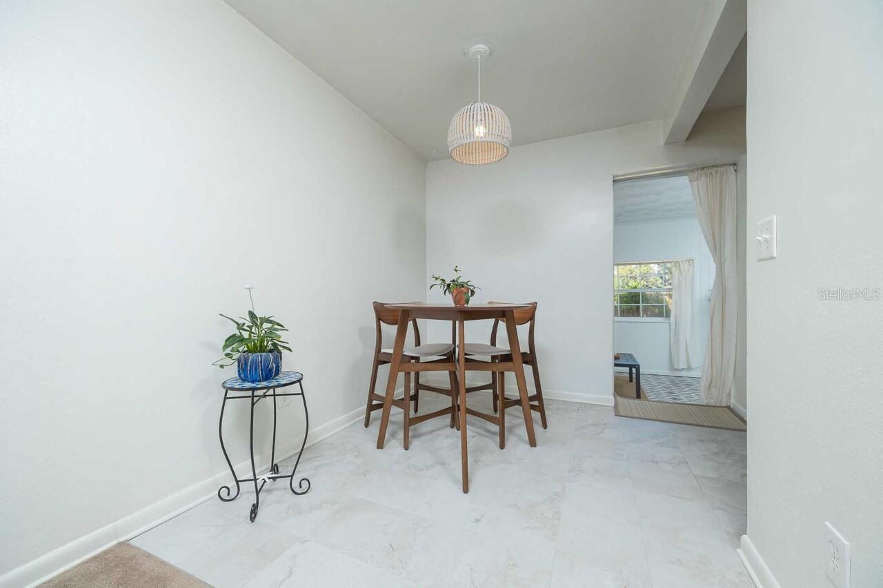 Image 6 of 33 For 2964 Alonso Road