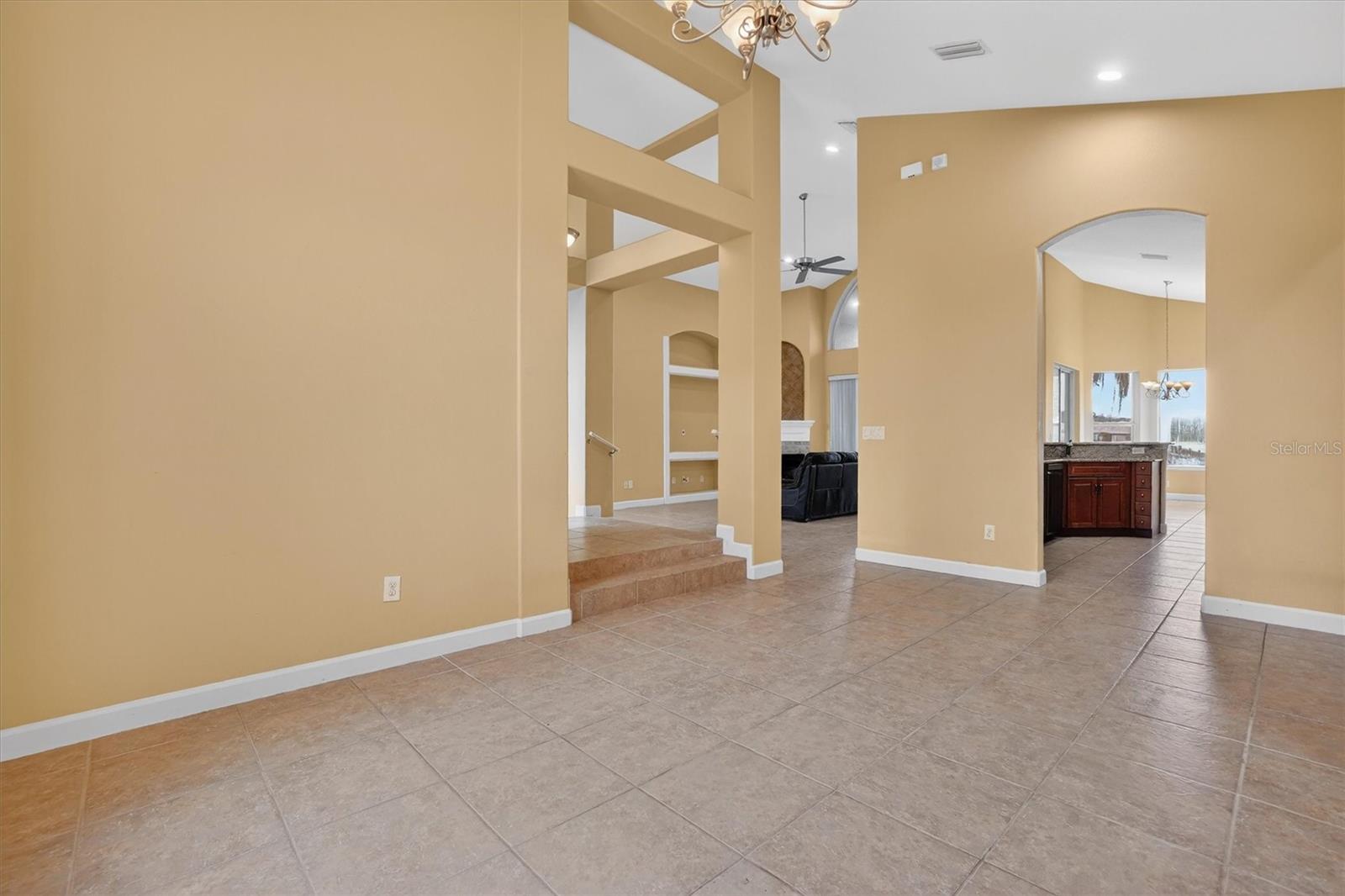 Image 11 of 46 For 13 New Oak Leaf Drive