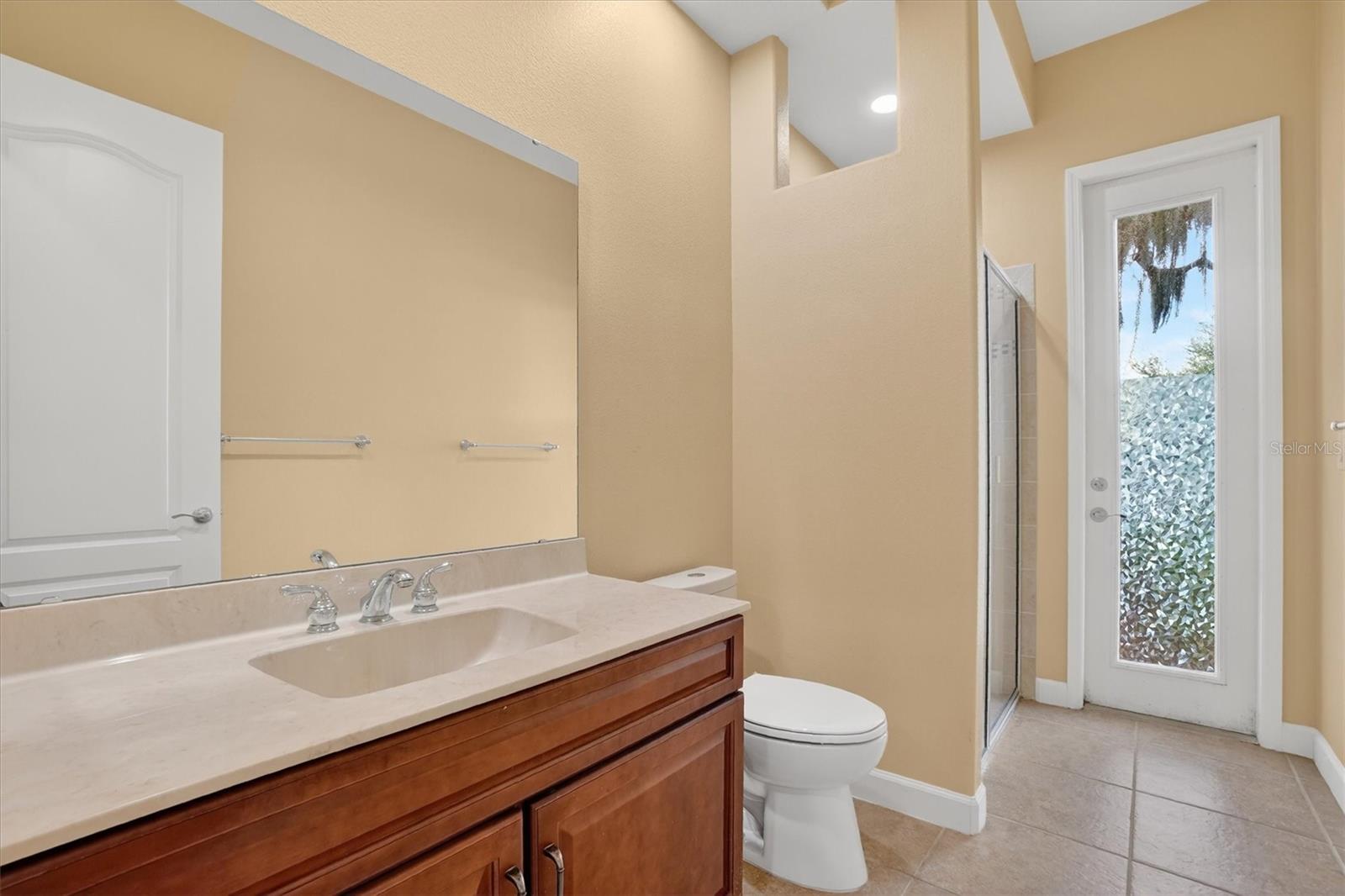 Image 34 of 46 For 13 New Oak Leaf Drive