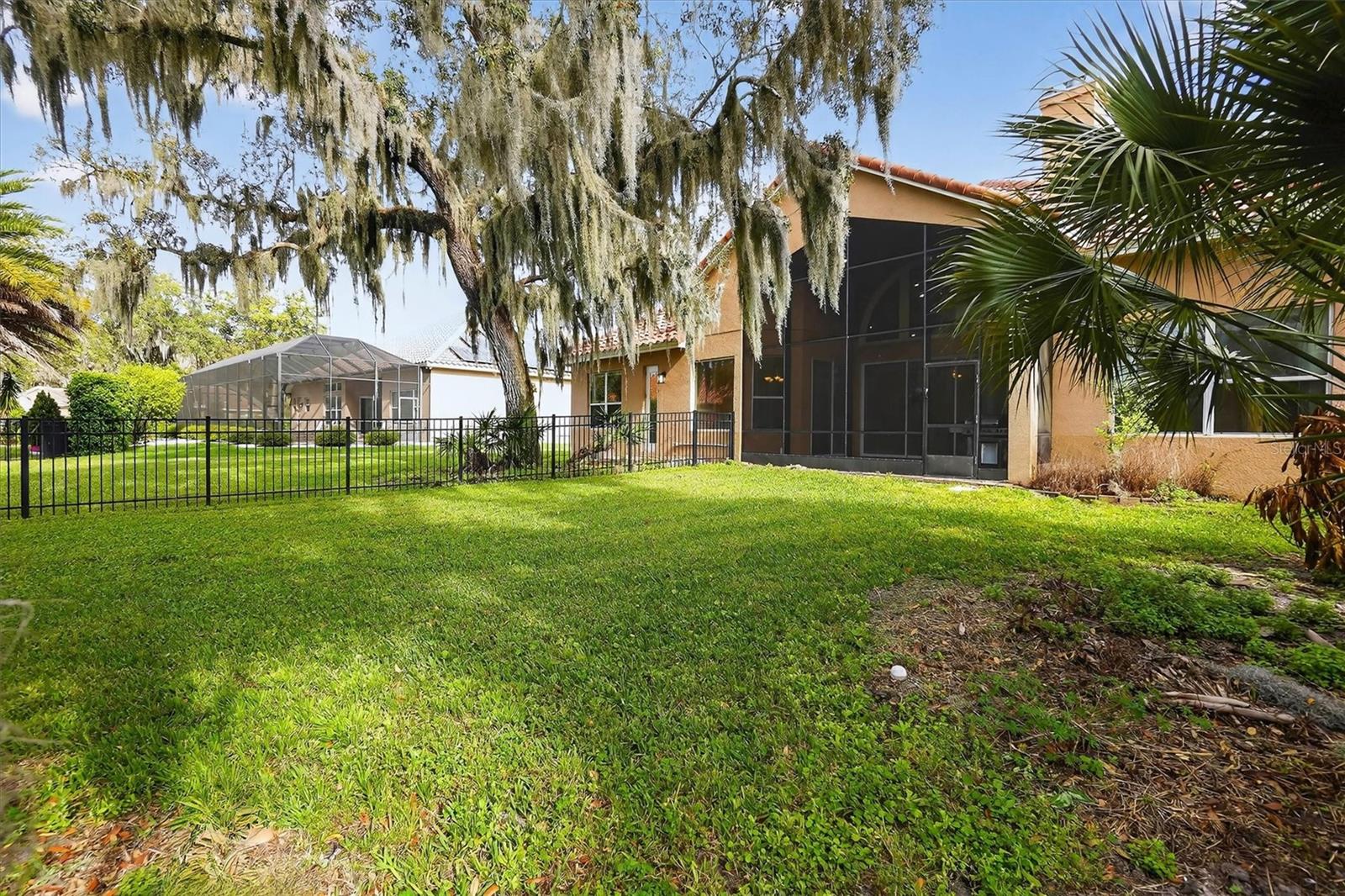 Image 43 of 46 For 13 New Oak Leaf Drive